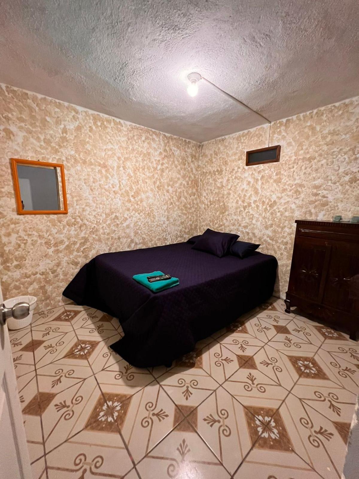 Standard Double Room with Shared Bathroom photo 1