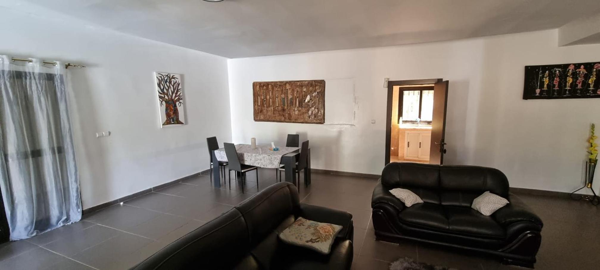 Three-Bedroom Villa photo 2