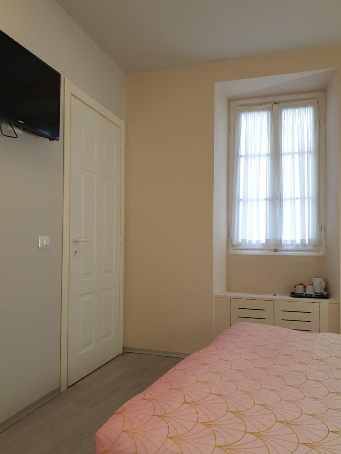 Superior Double Room - Photo 16