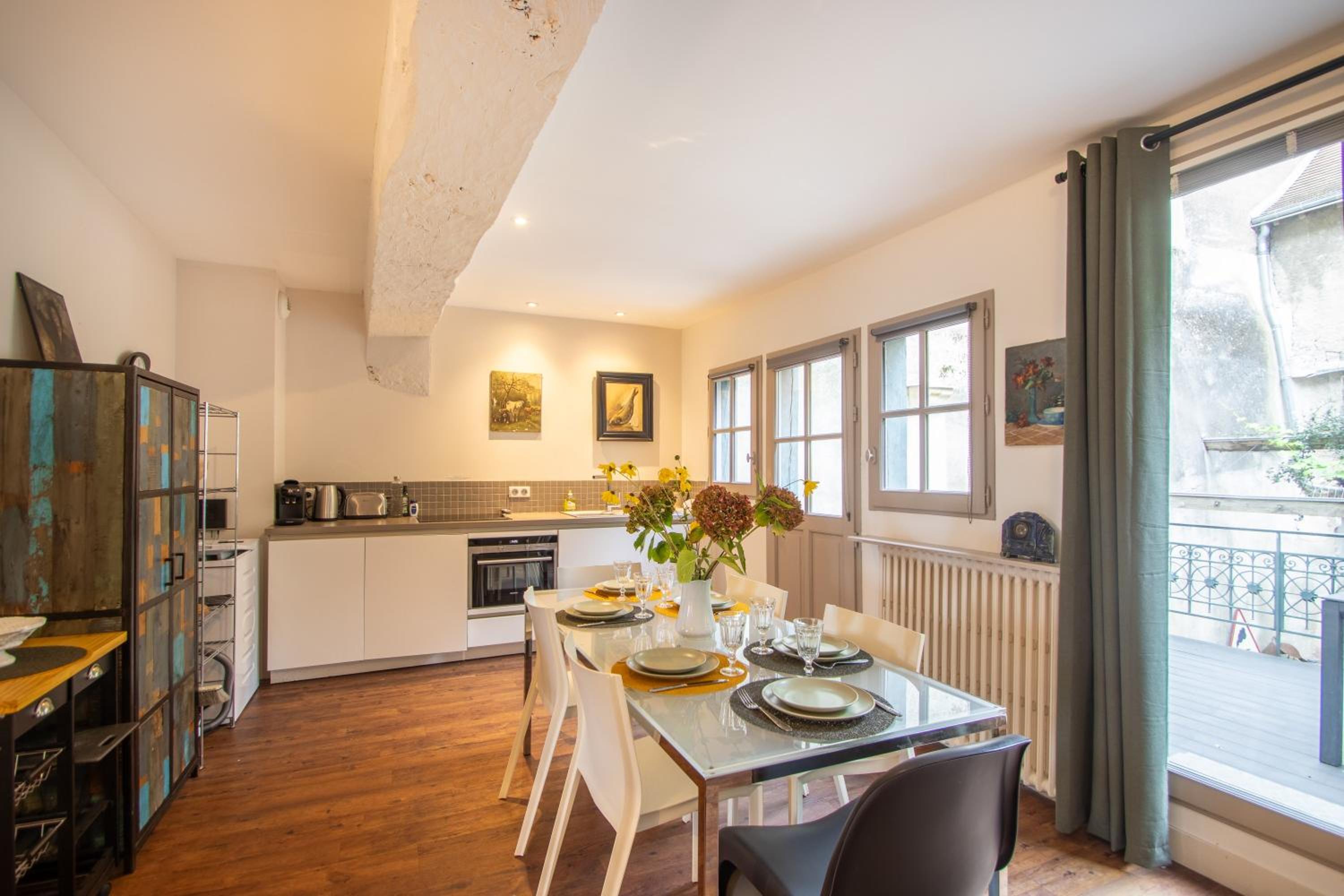 One-Bedroom Apartment