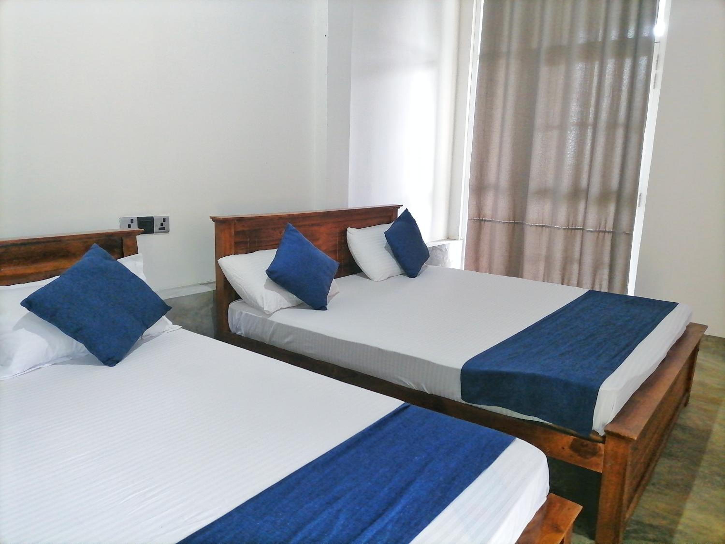 Double or Twin Room with Mountain View photo 1