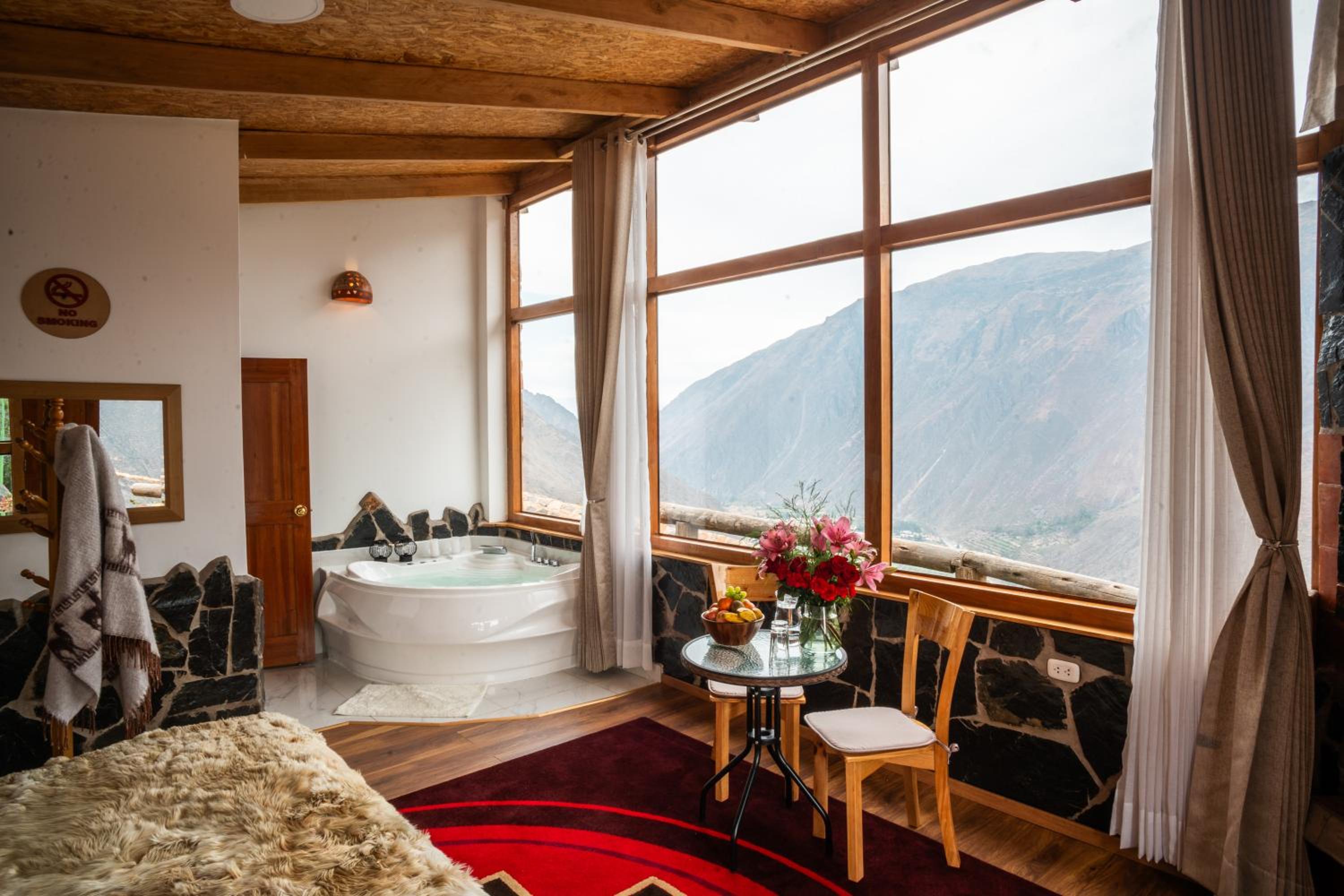 King Suite with Spa Bath photo 2