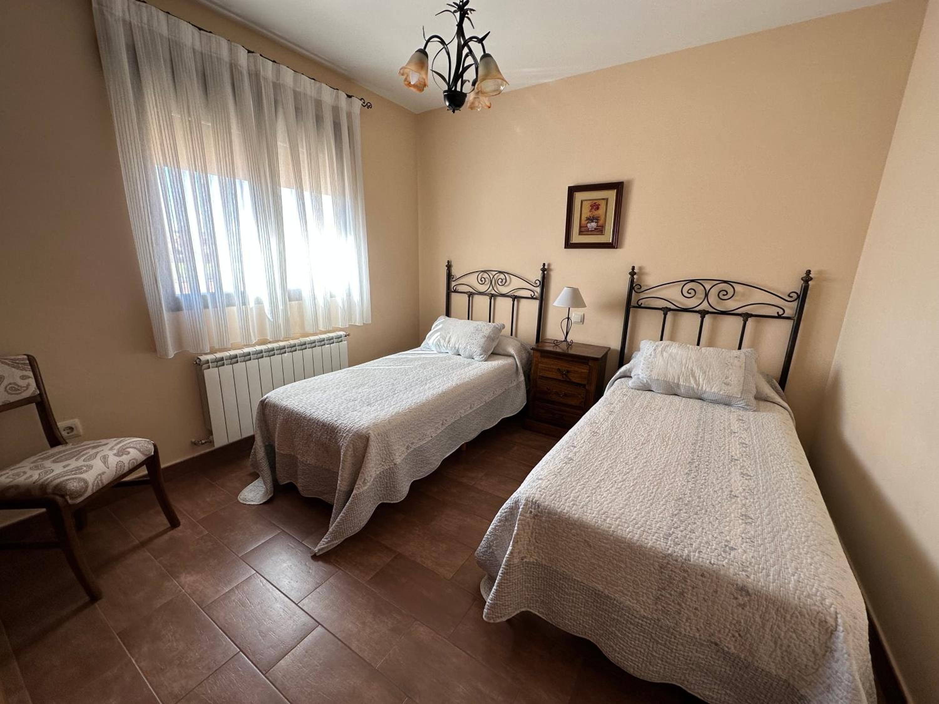 Casa de cinco habitaciones
