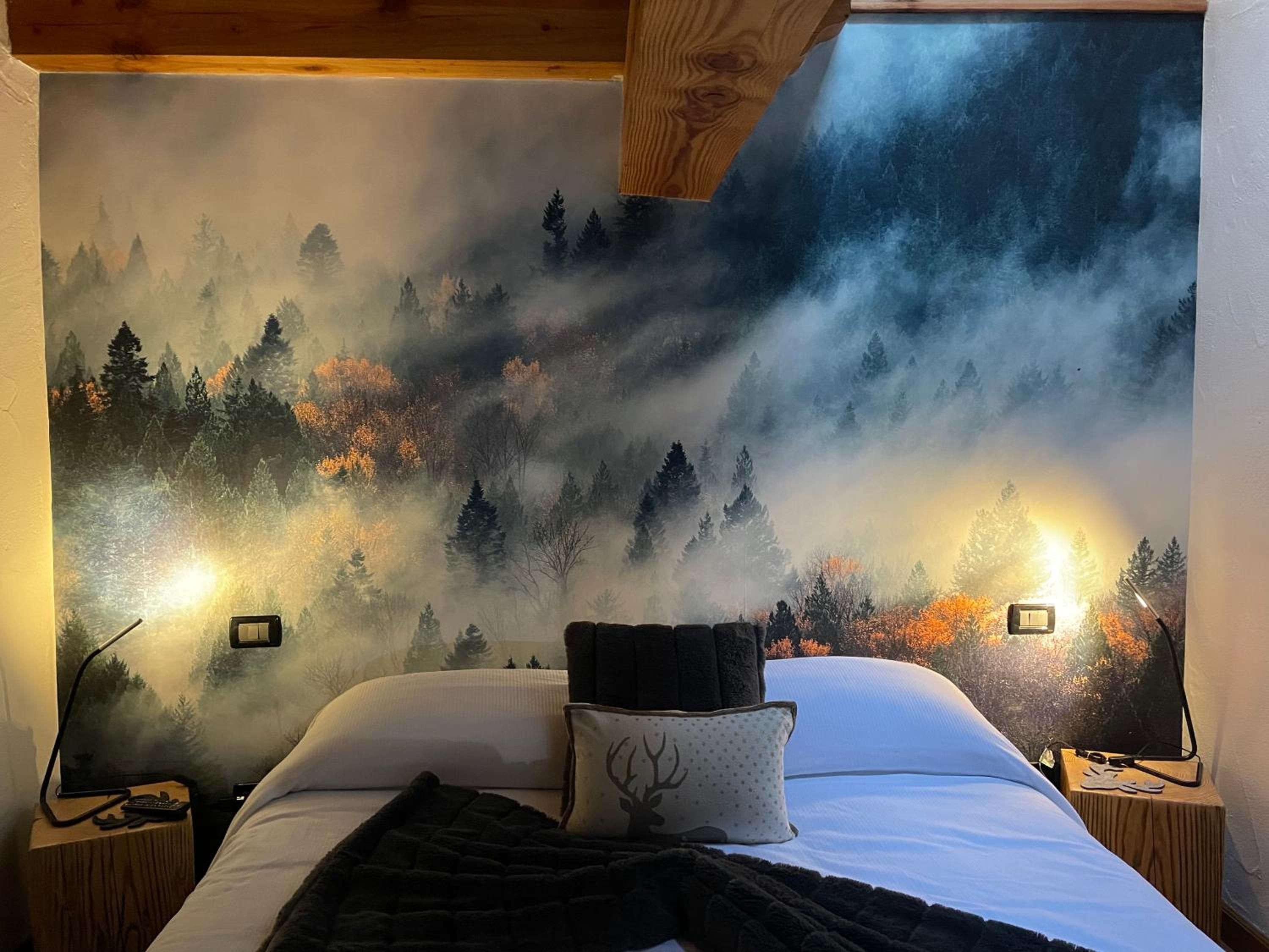 Double Room with Private External Bathroom - Photo 19
