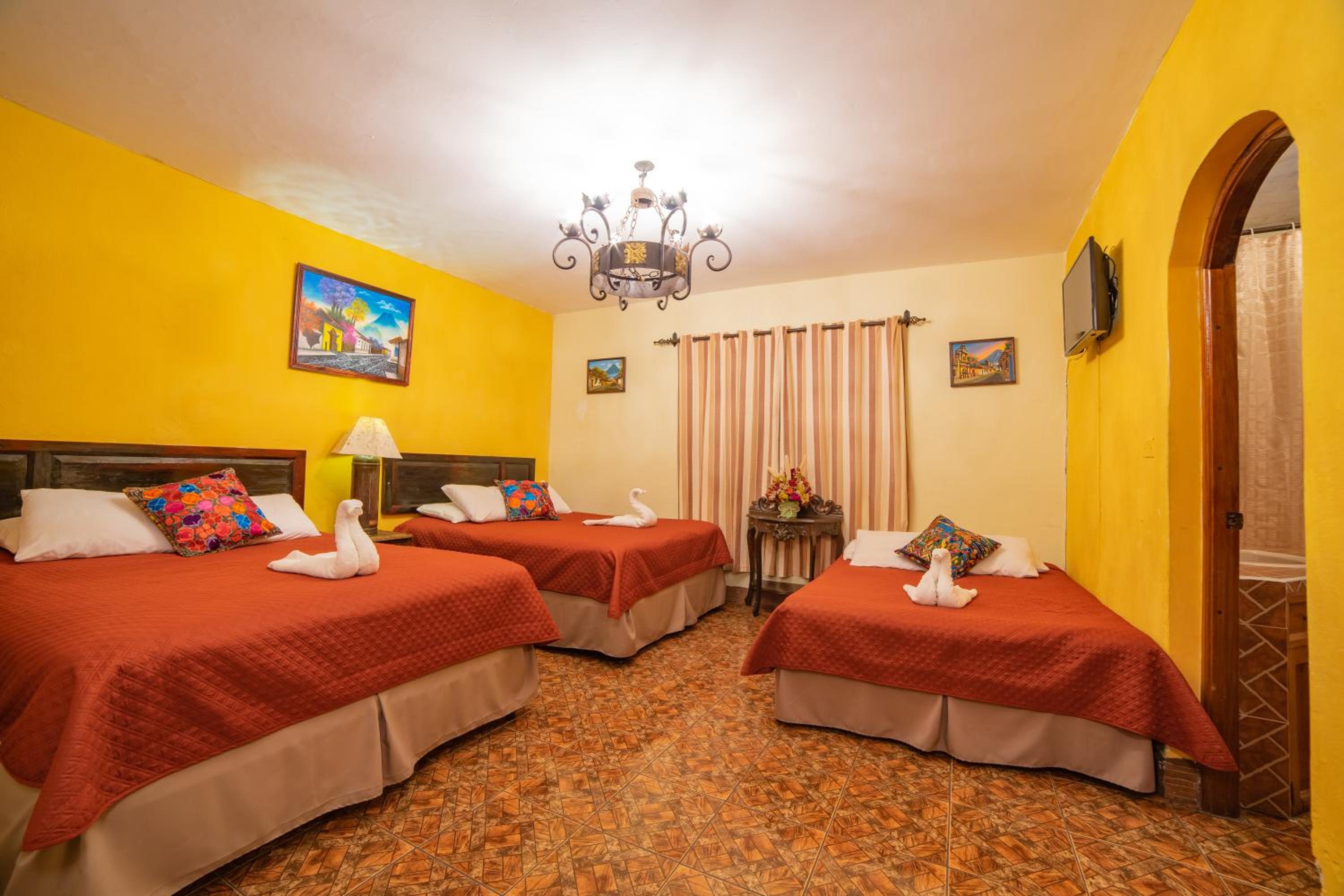 Deluxe Triple Room photo 2