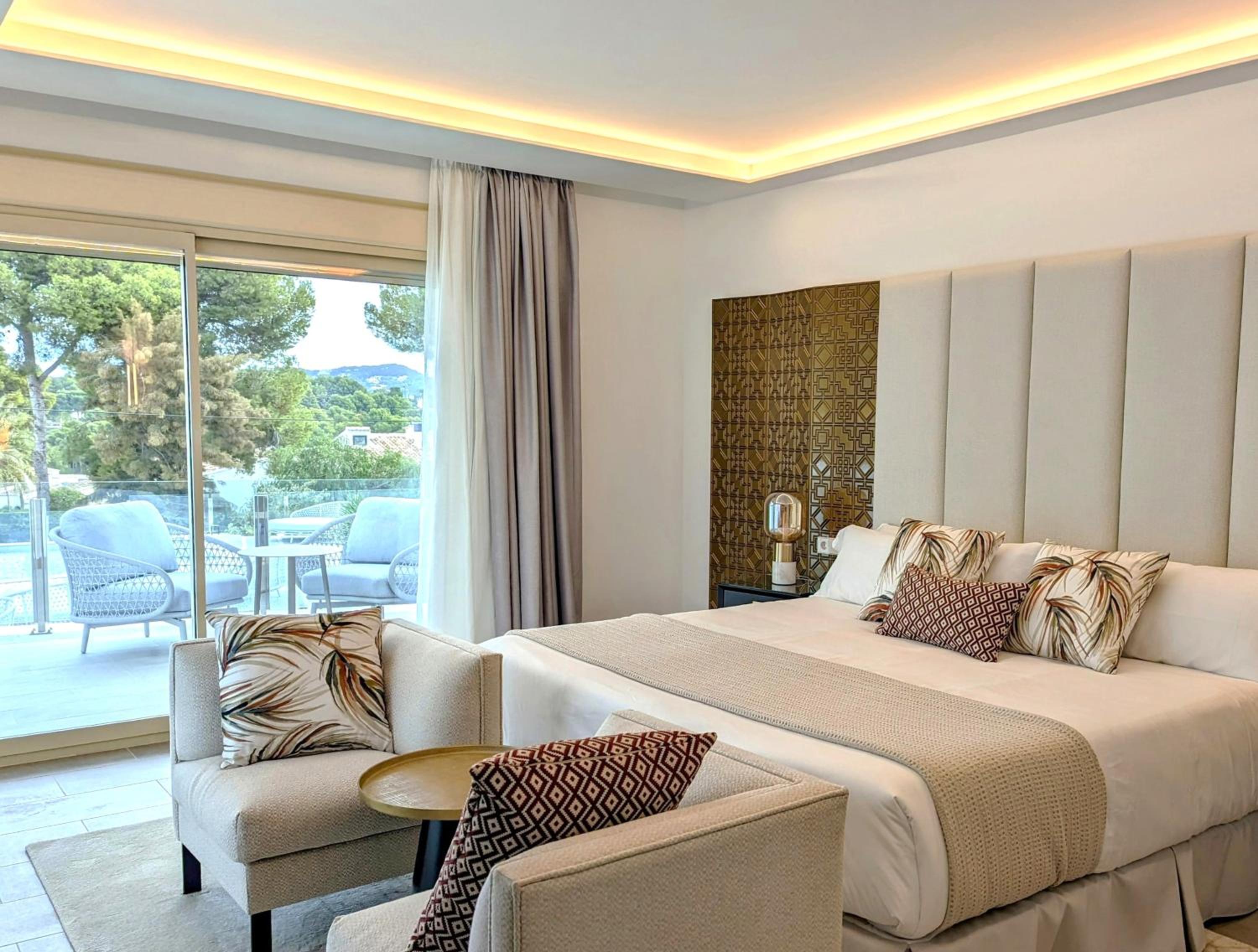 Junior Suite with Terrace - Photo 4