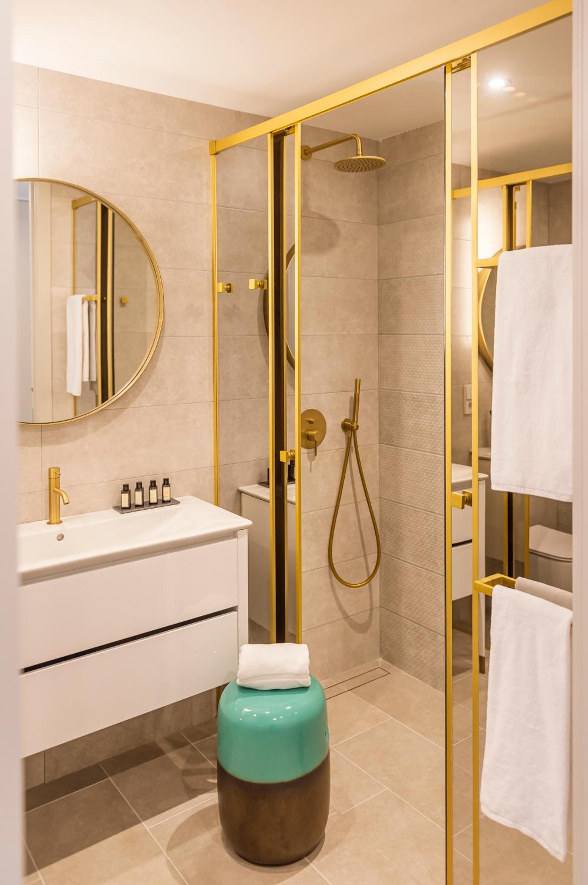 Junior Suite with Terrace - Photo 5