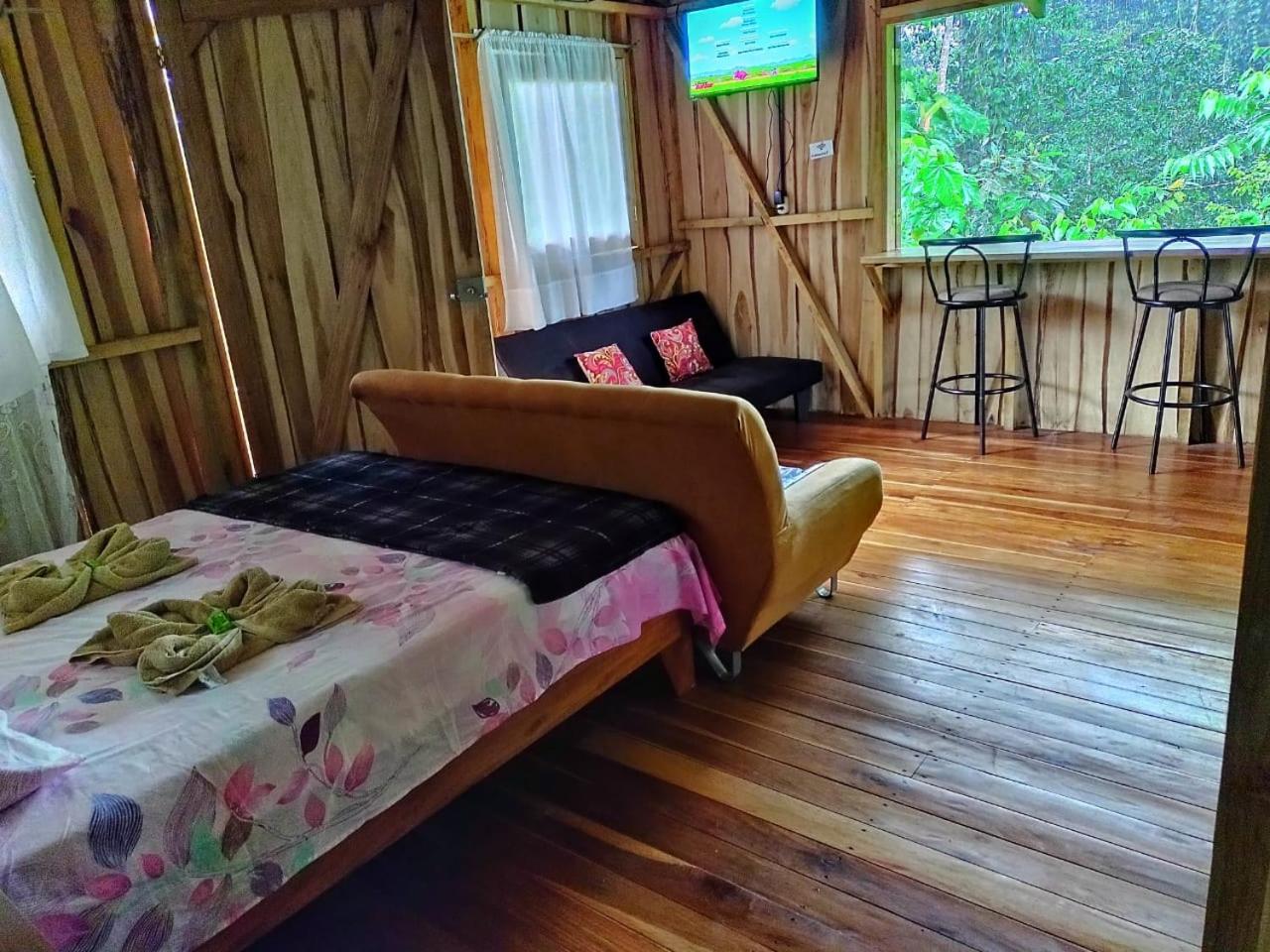 Double or Twin Room photo 2