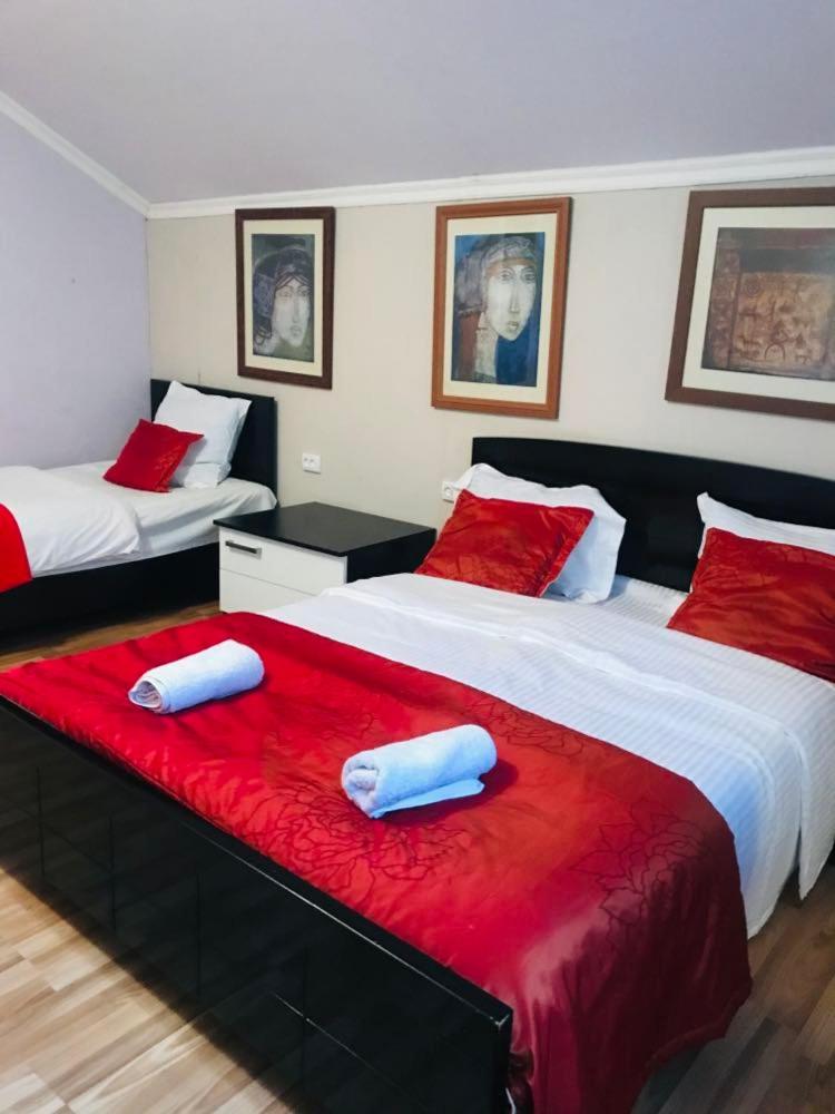 Quadruple Room with Shared Bathroom photo 1