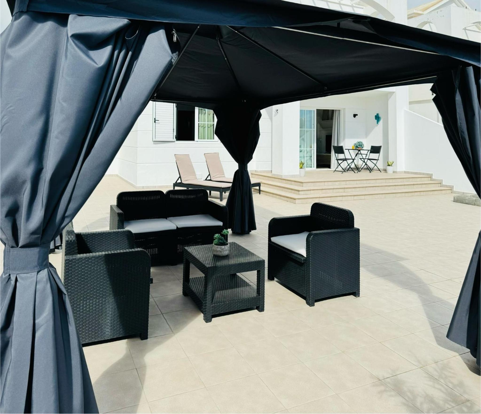 Apartment with Terrace photo 3