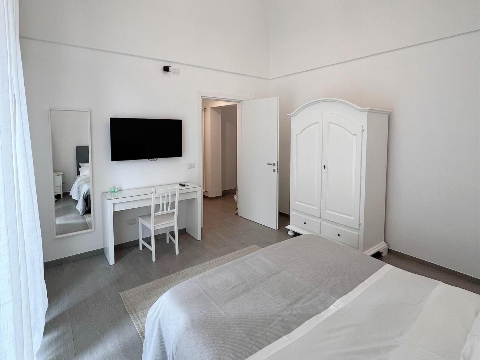 Deluxe Apartment photo 3