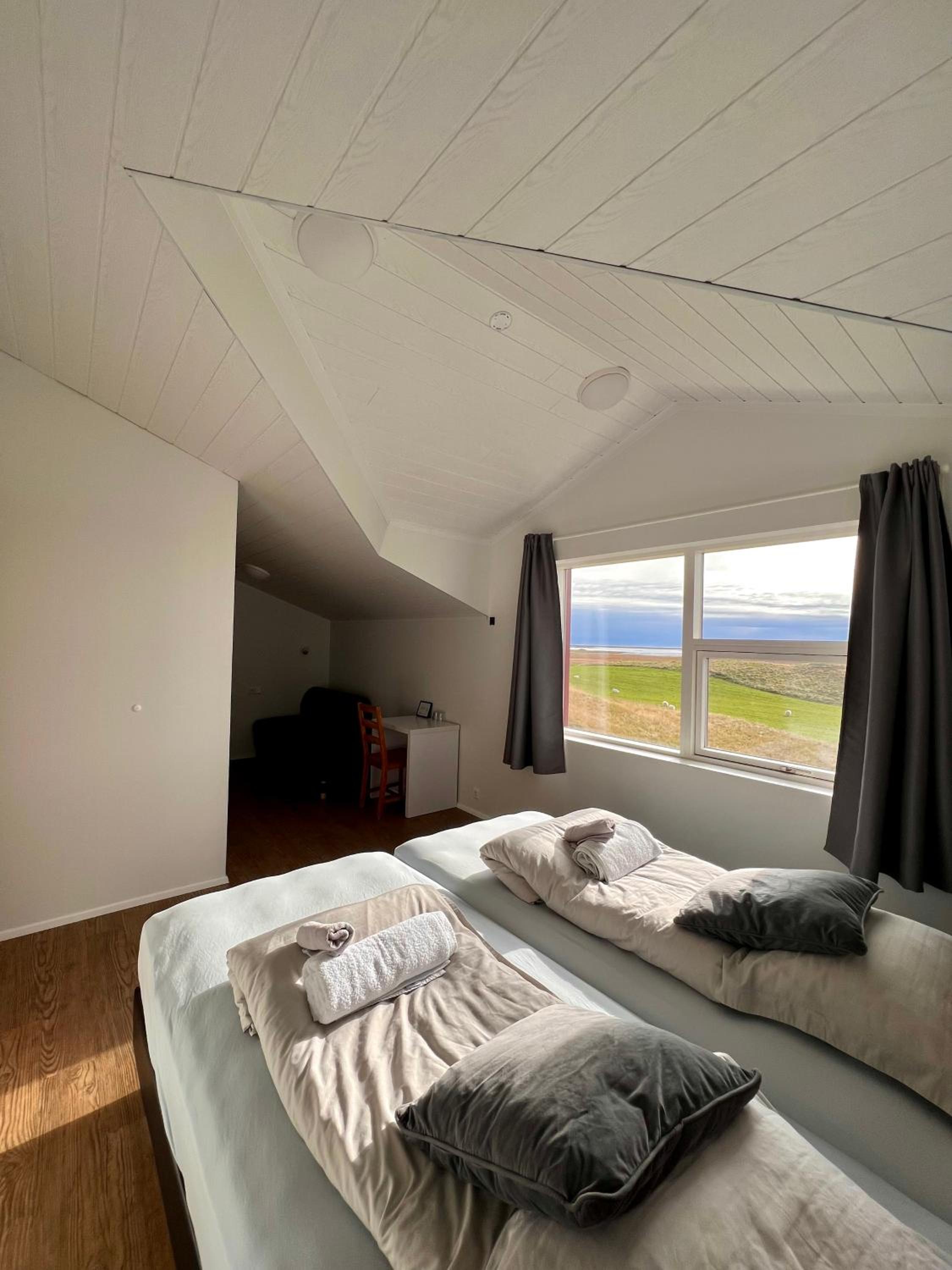 Double or Twin Room with Private Bathroom photo 2
