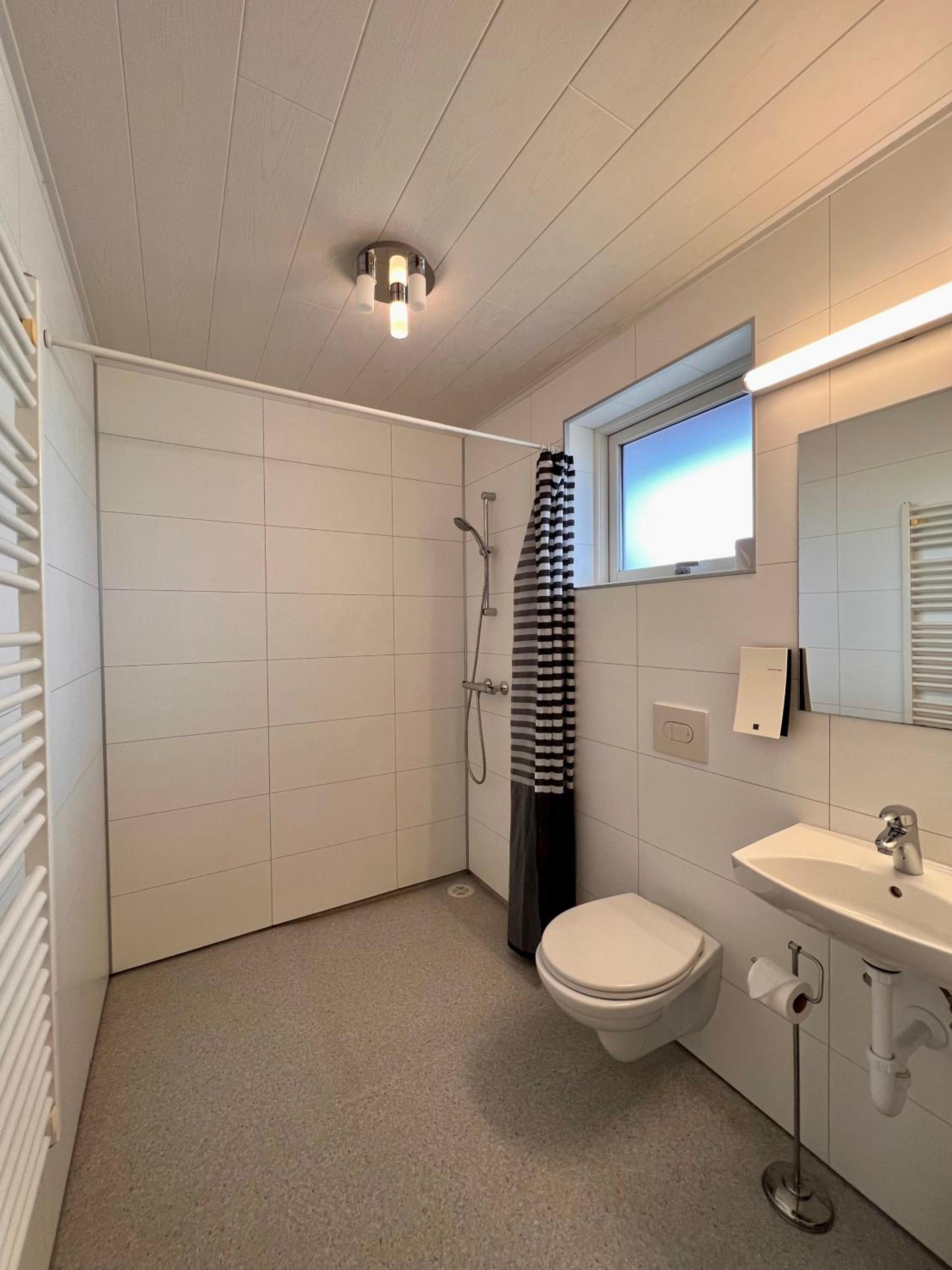 Double or Twin Room with Extra Bed photo 2