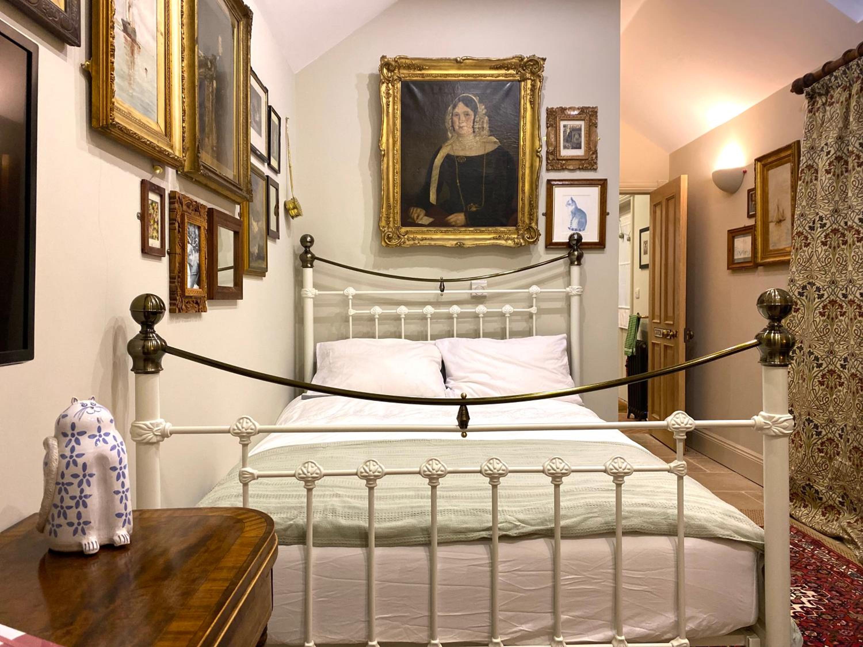 One-Bedroom House