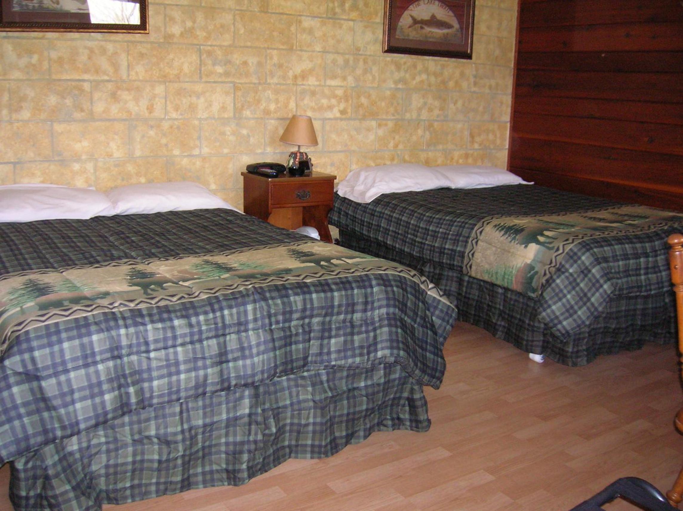 Double Room with Two Double Beds - Smoking photo 1