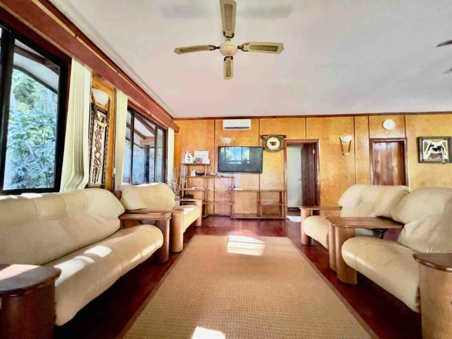 Three-Bedroom House photo 1