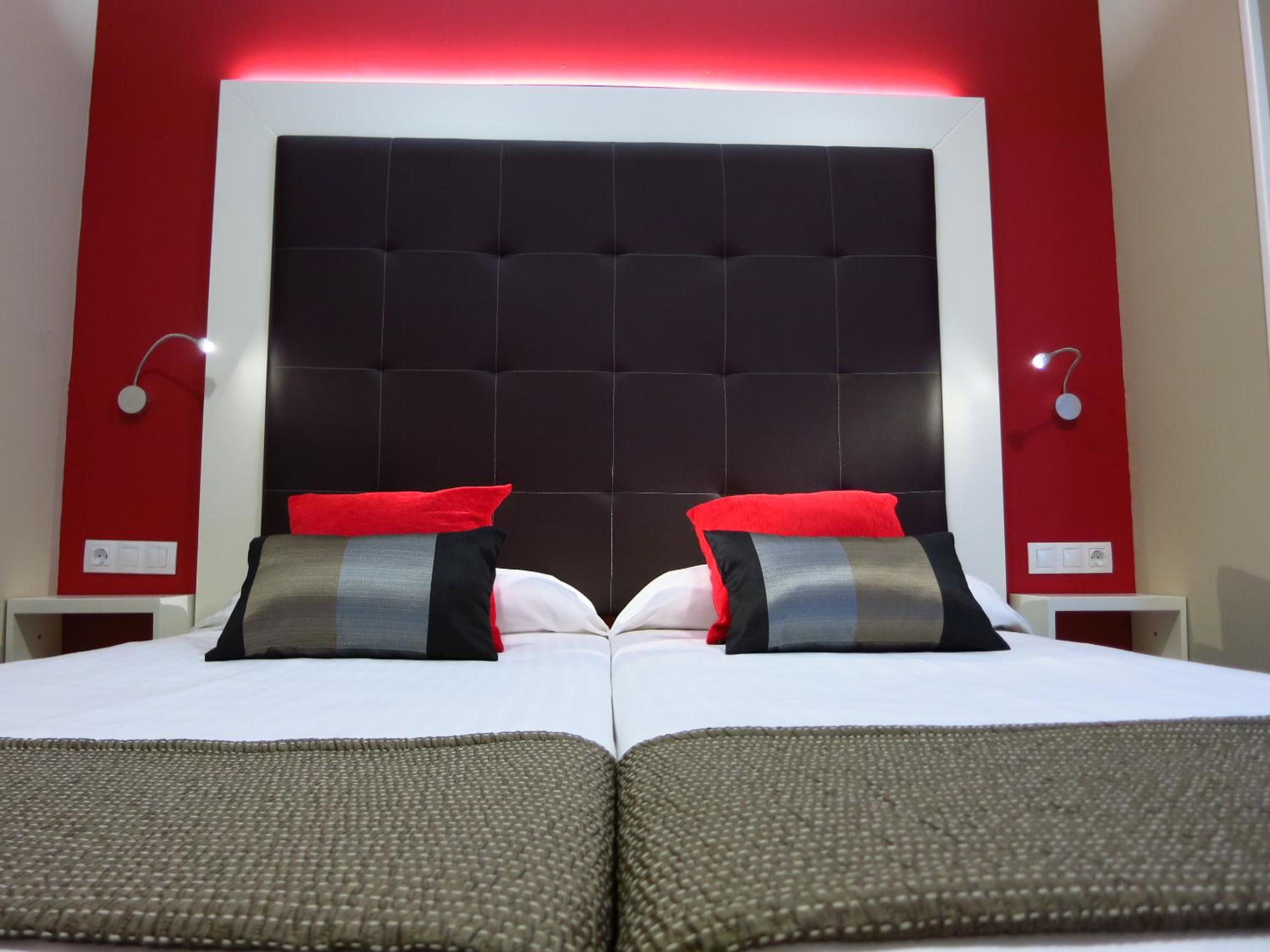 Double or Twin Room - Photo 27