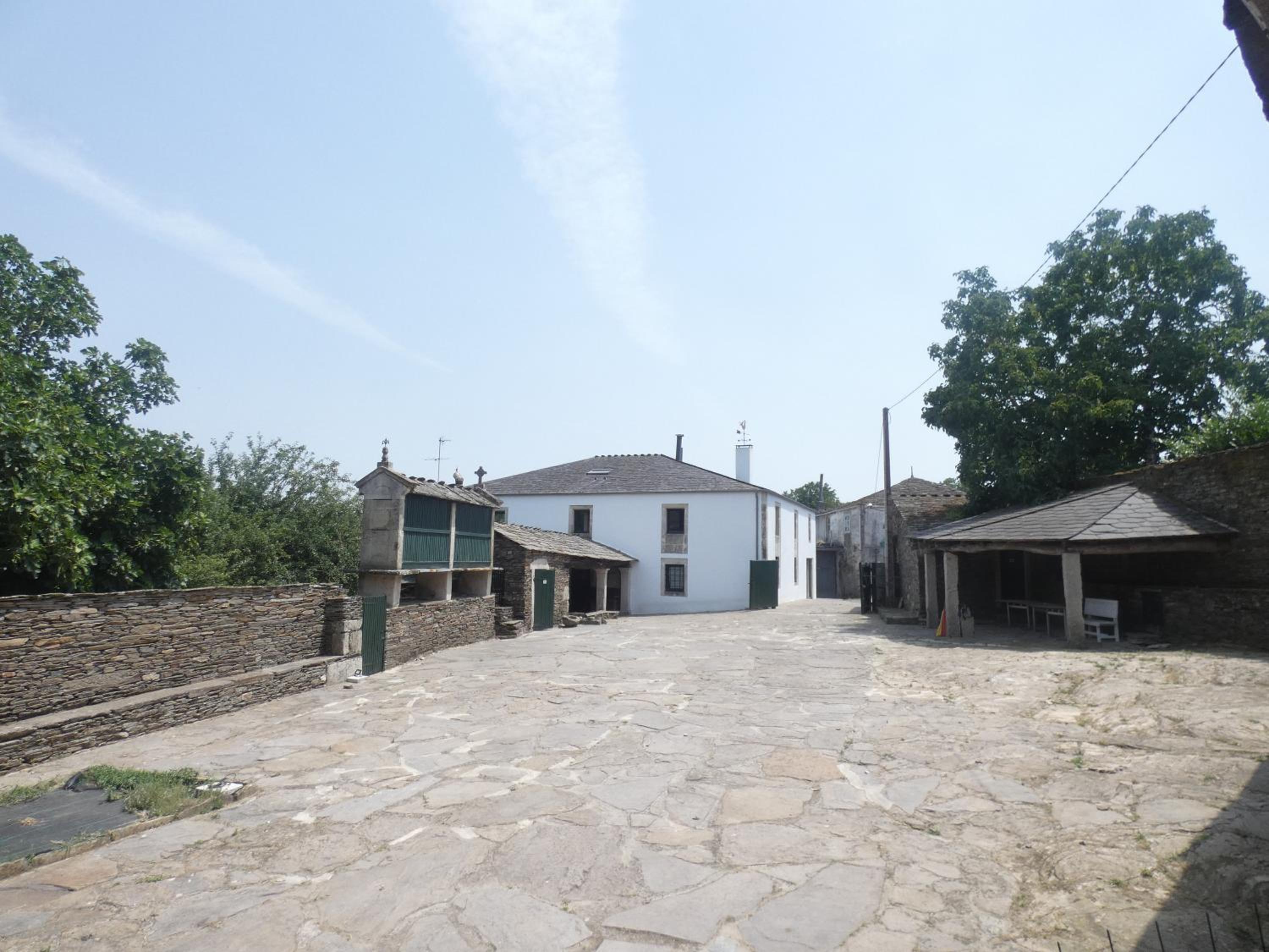 Casa de Seis Habitaciones