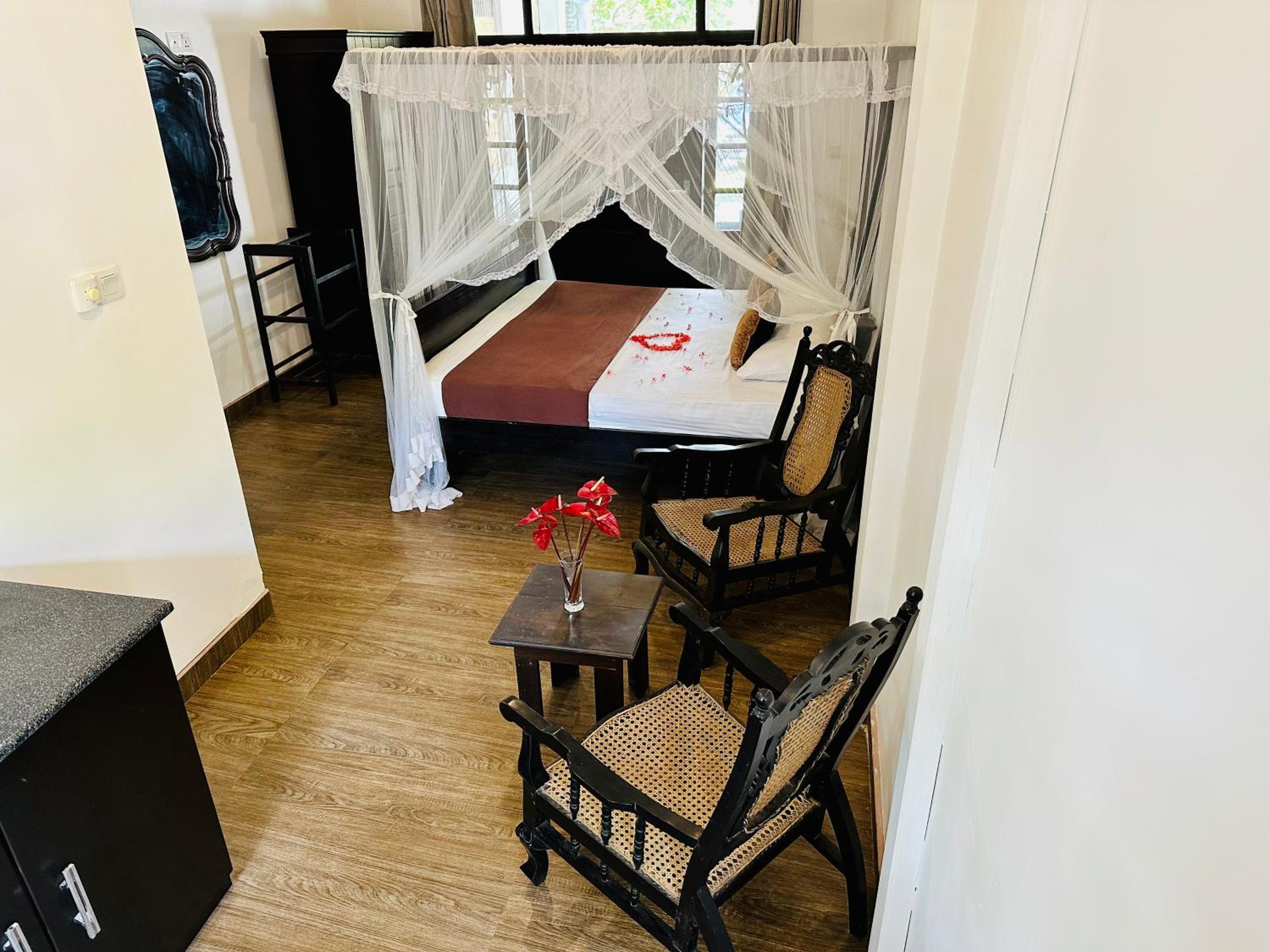 Deluxe Apartment