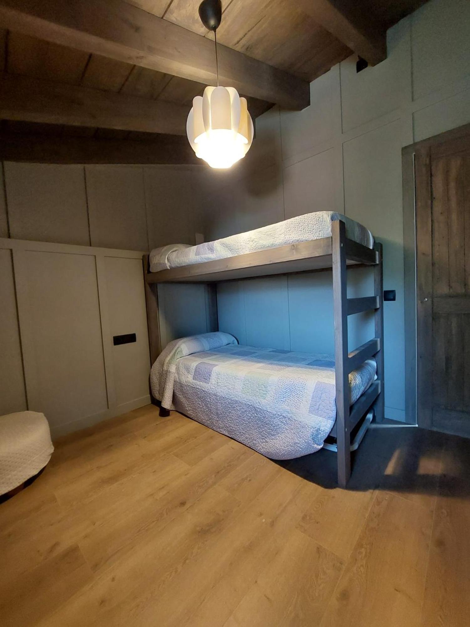 Four-Bedroom House photo 3