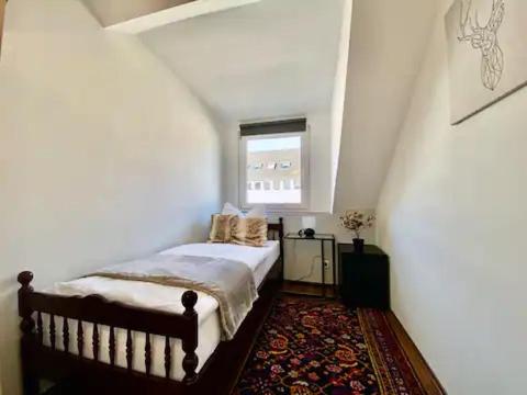 Single Room photo 2
