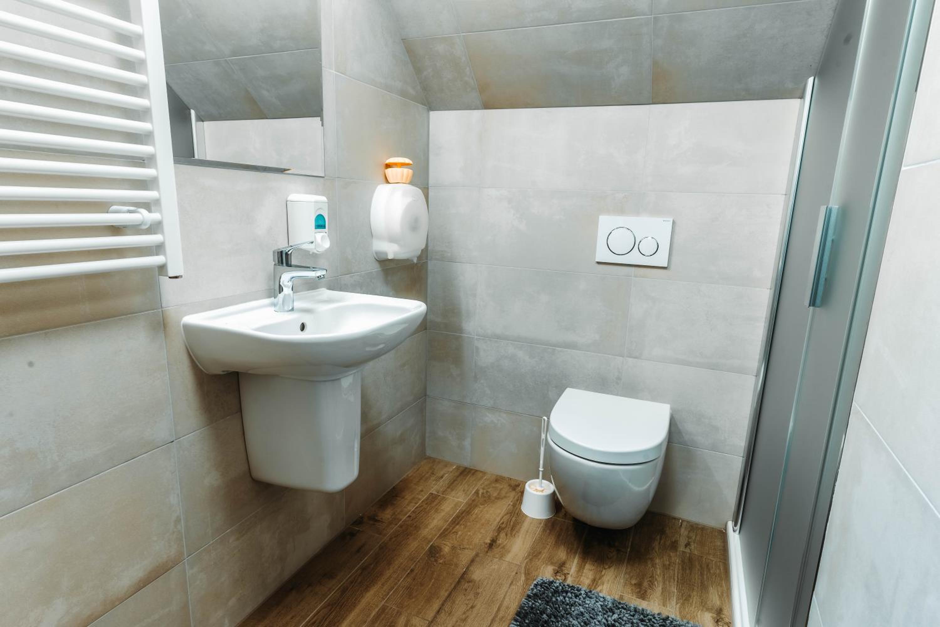 Two-Bedroom Suite with Balcony (4 Adults) - Photo 8