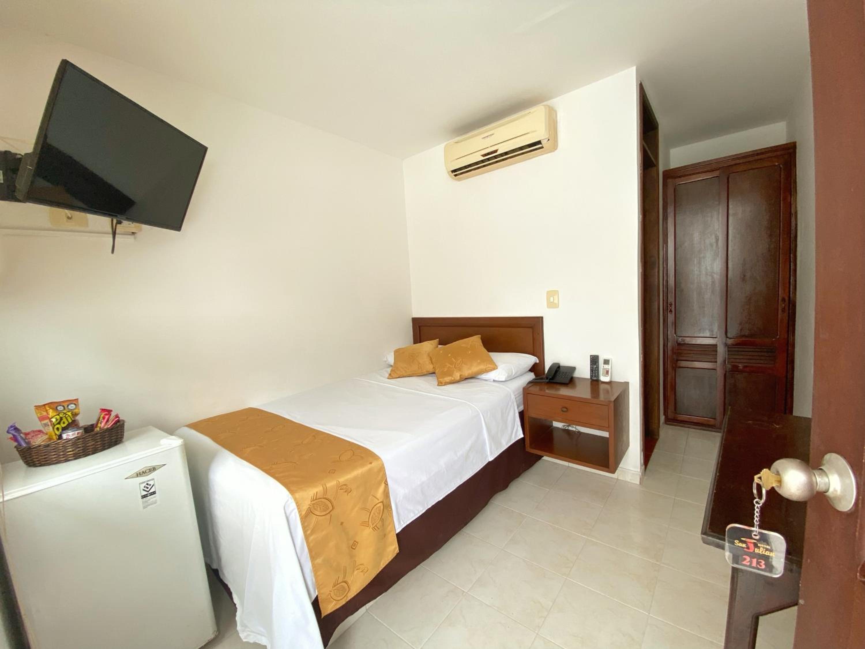 Single Room photo 3