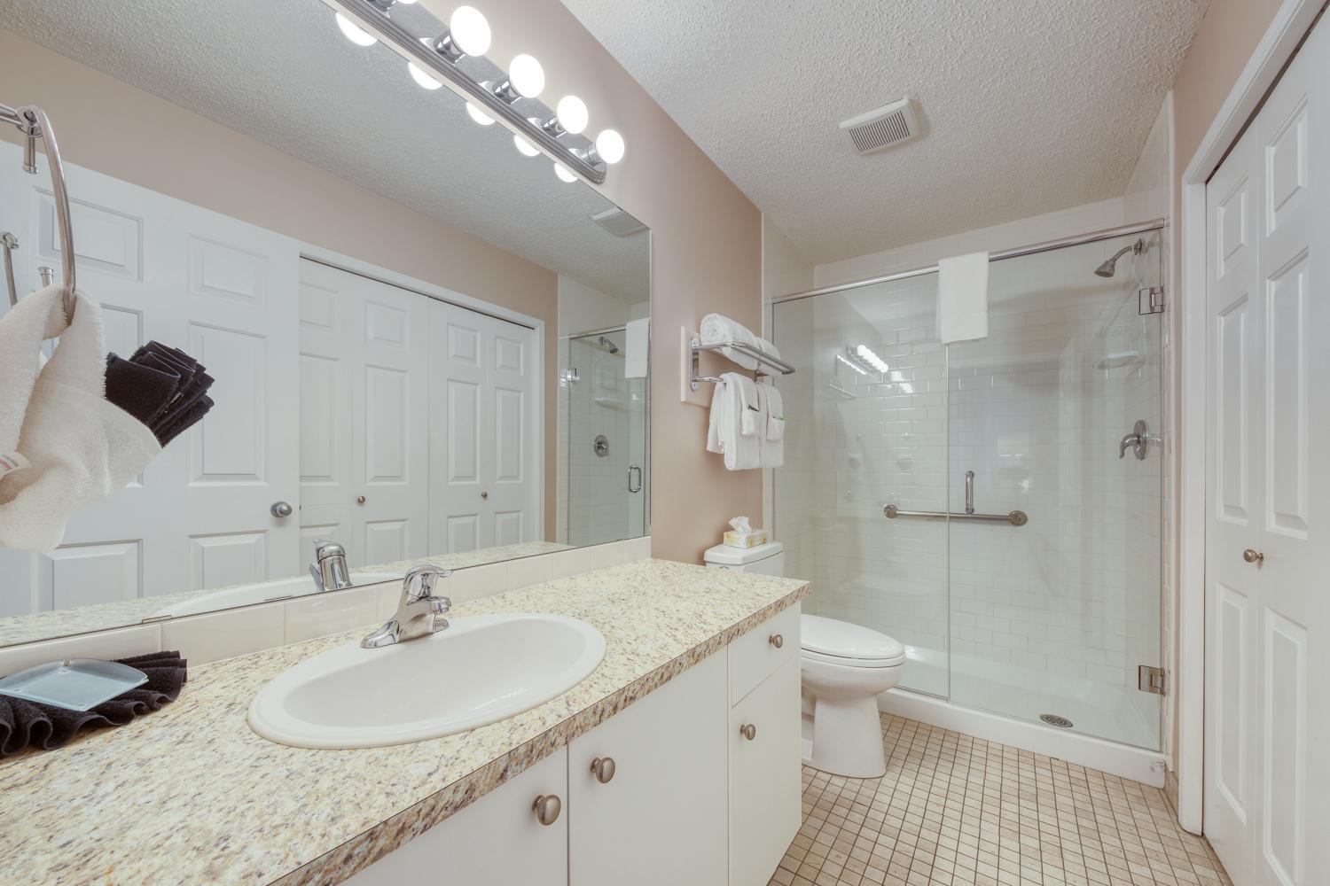 Three-Bedroom House photo 2