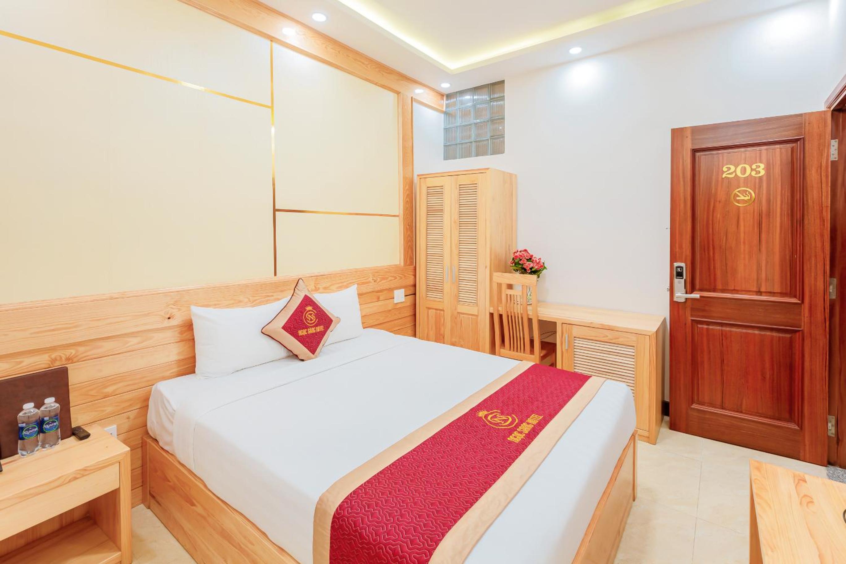Standard Double Room - Photo 4
