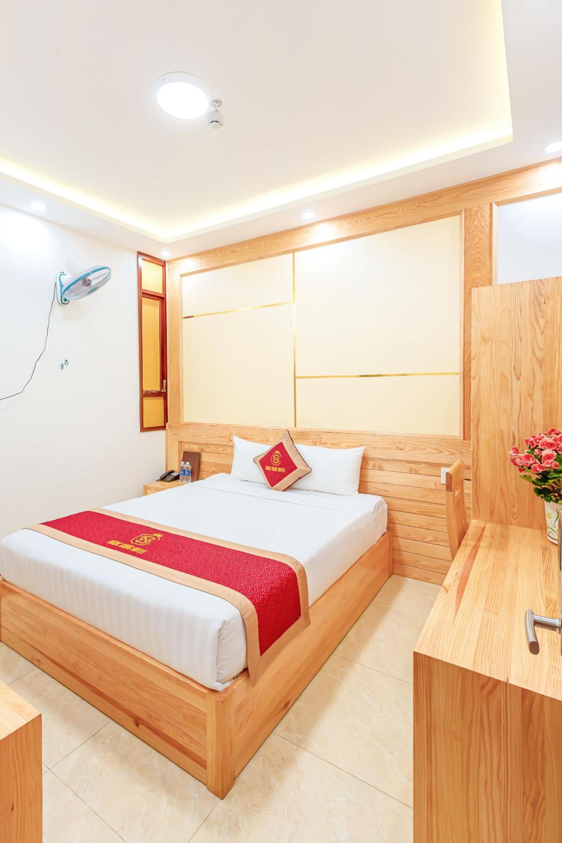 Standard Double Room - Photo 6