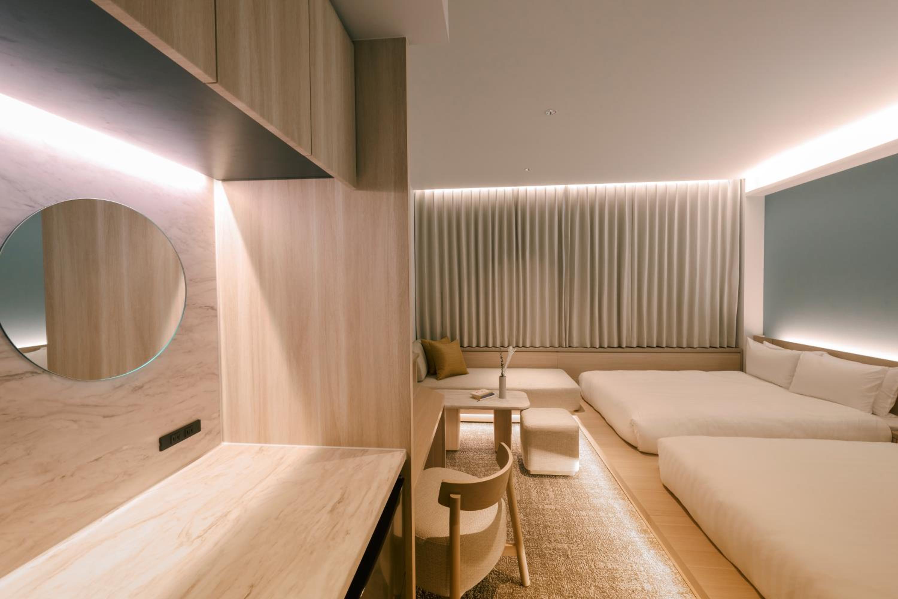 Premium Twin Room - Photo 1