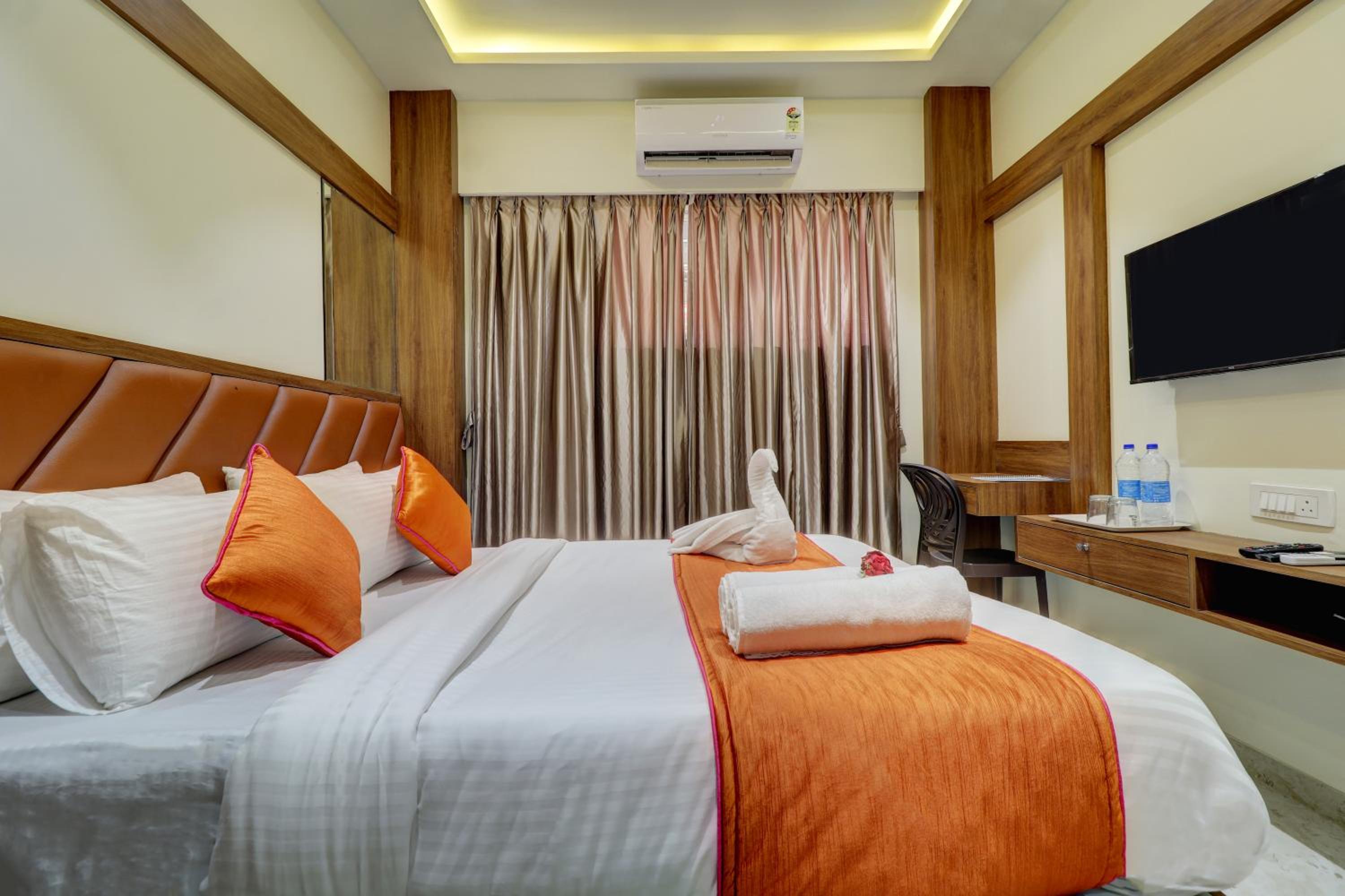Deluxe Double Room - Photo 15
