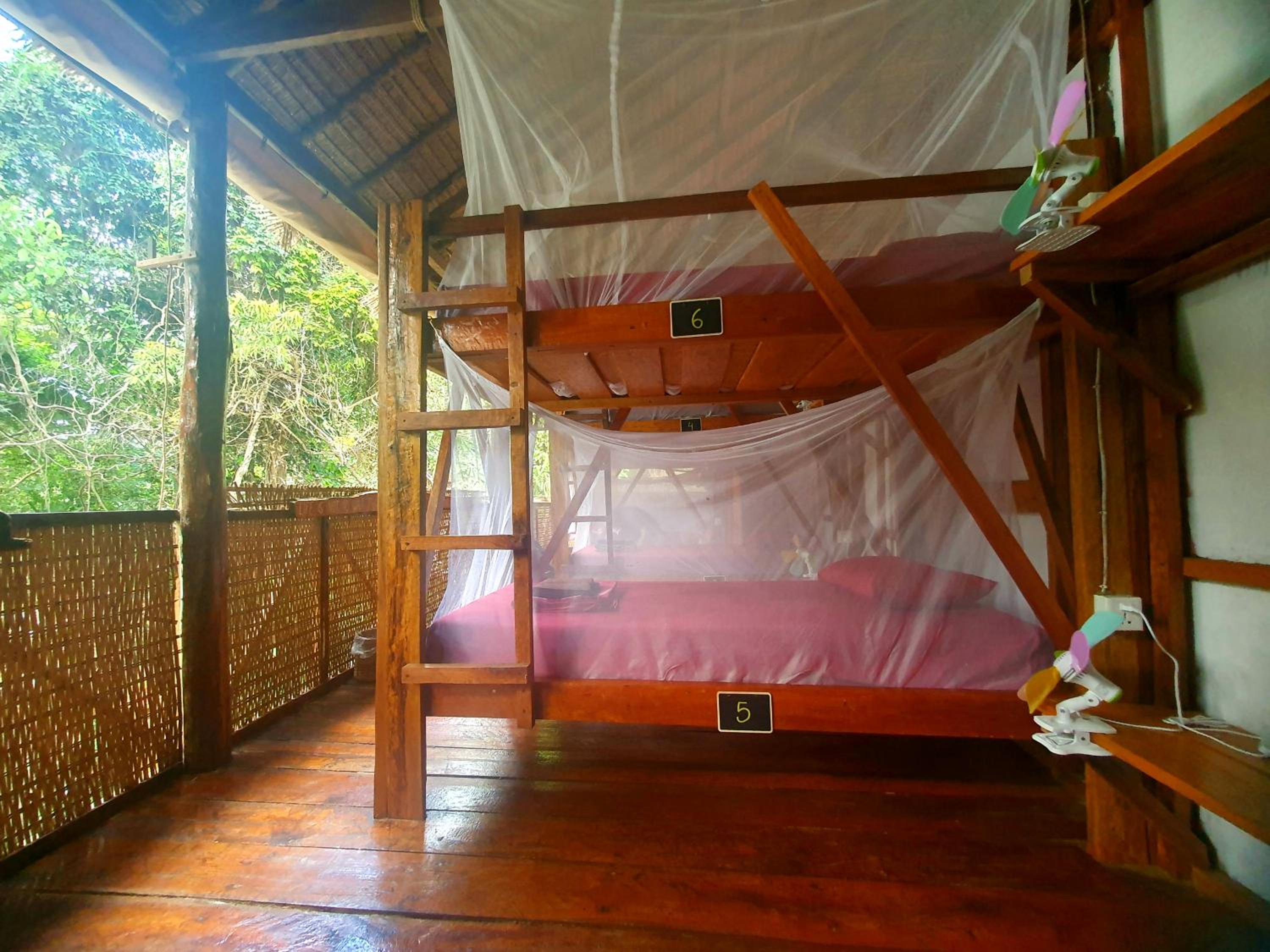 Bed in 8-Bed Dormitory Room photo 3