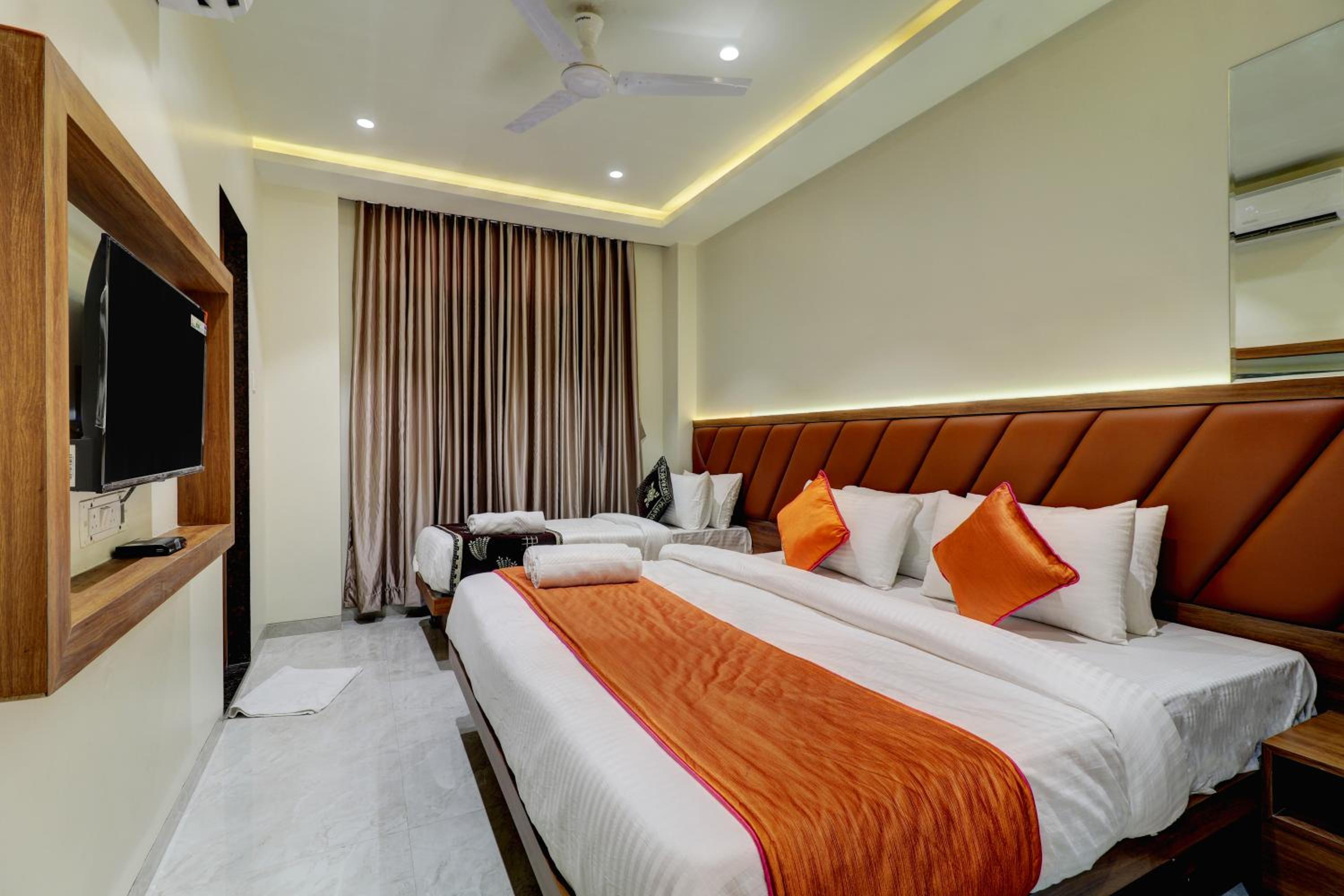 Deluxe Triple Room - Photo 5