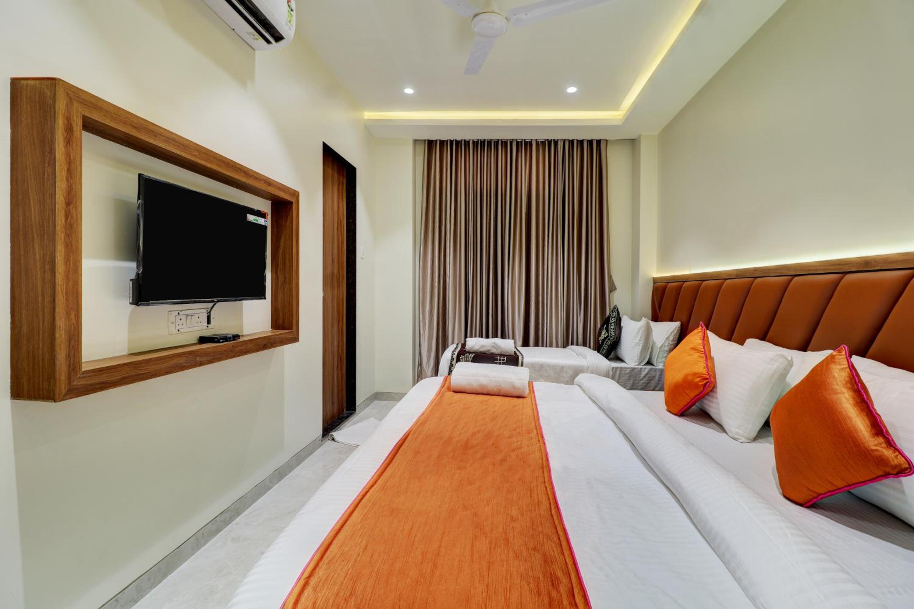Deluxe Triple Room - Photo 15