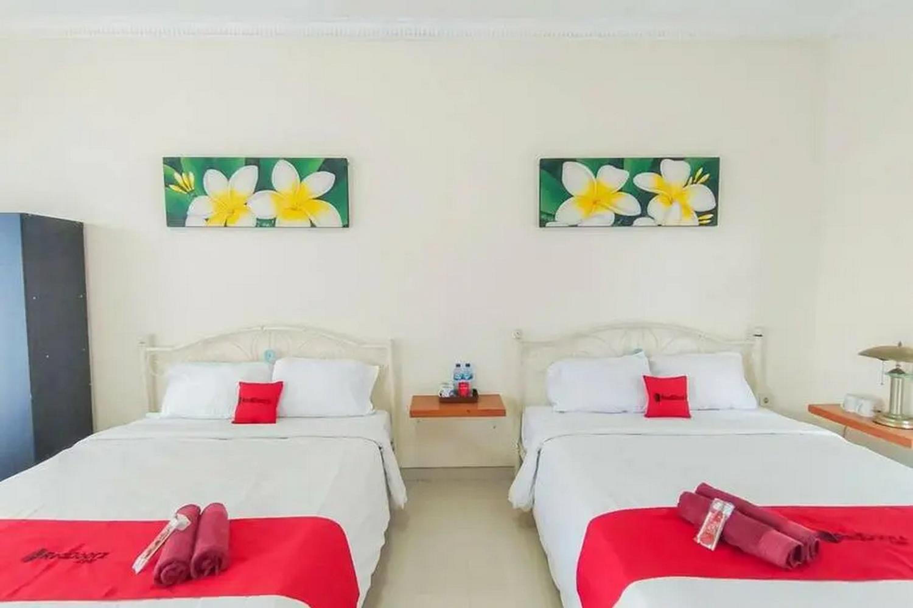 Standard Twin Room - Photo 4
