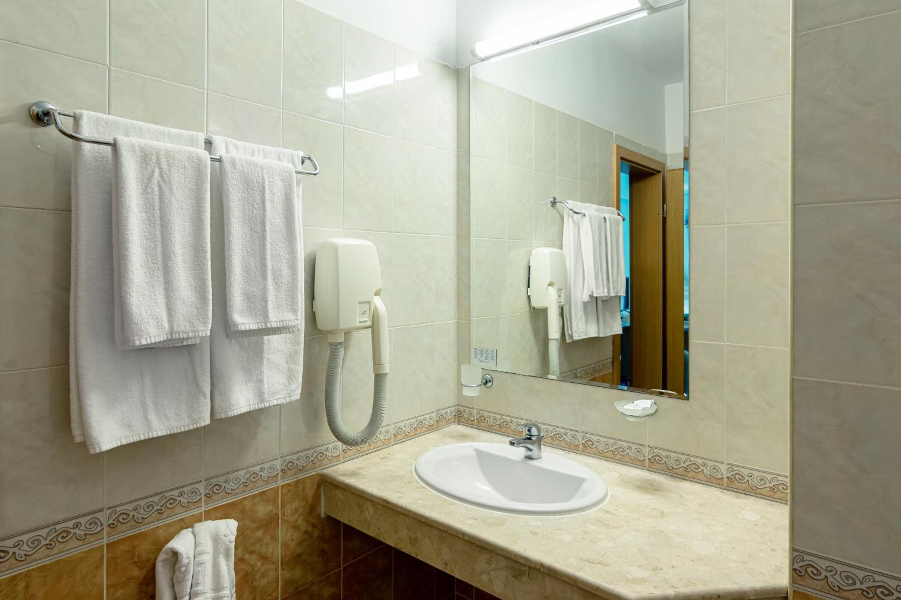 Quadruple Room with Sea View photo 3