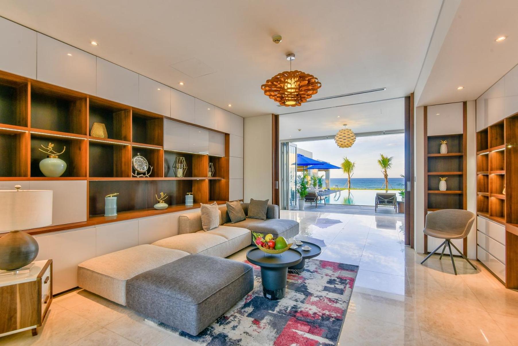 Villa - Beach Front