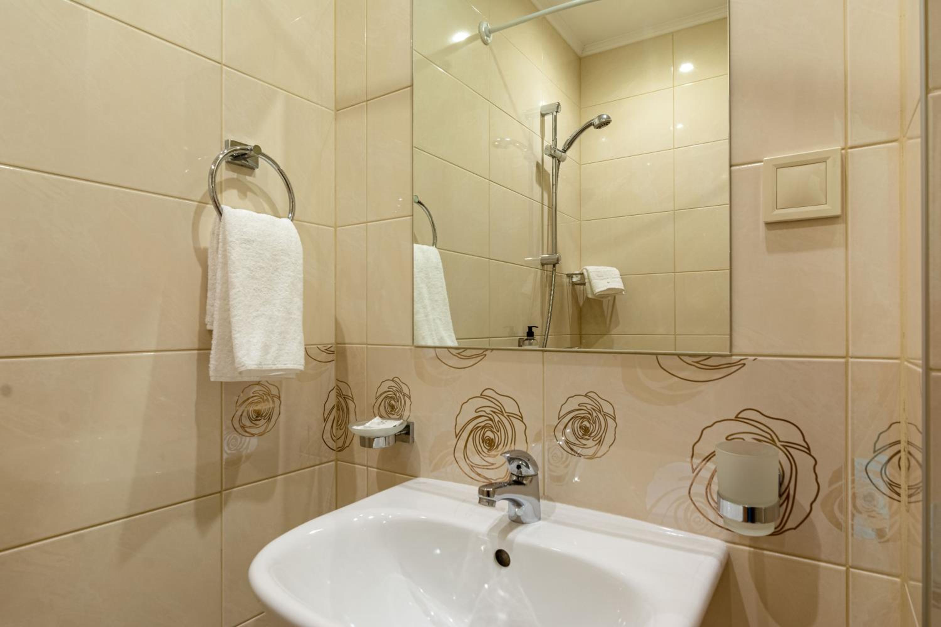 Single Room with Balcony photo 2