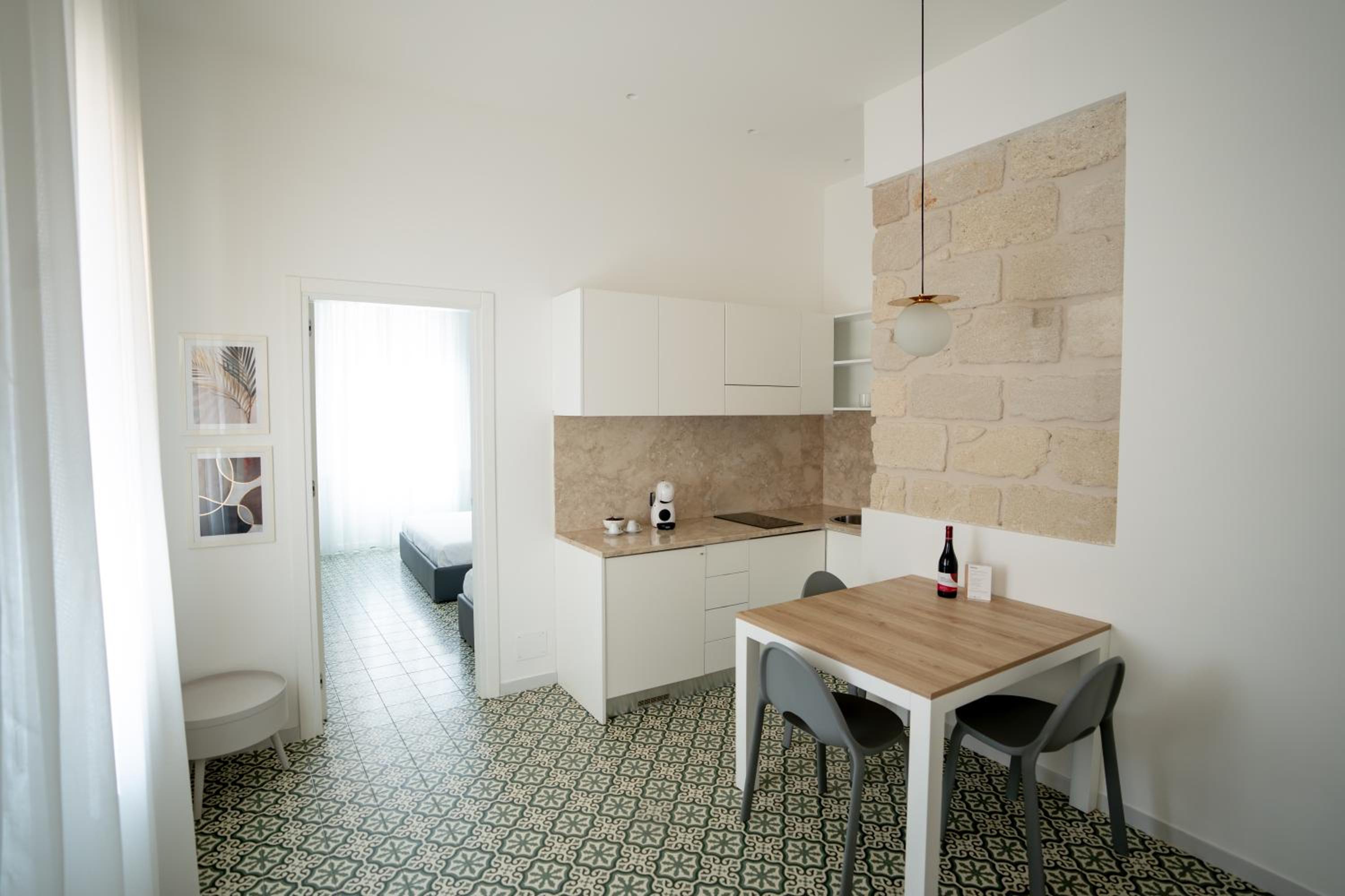 Suite with Terrace - Photo 8