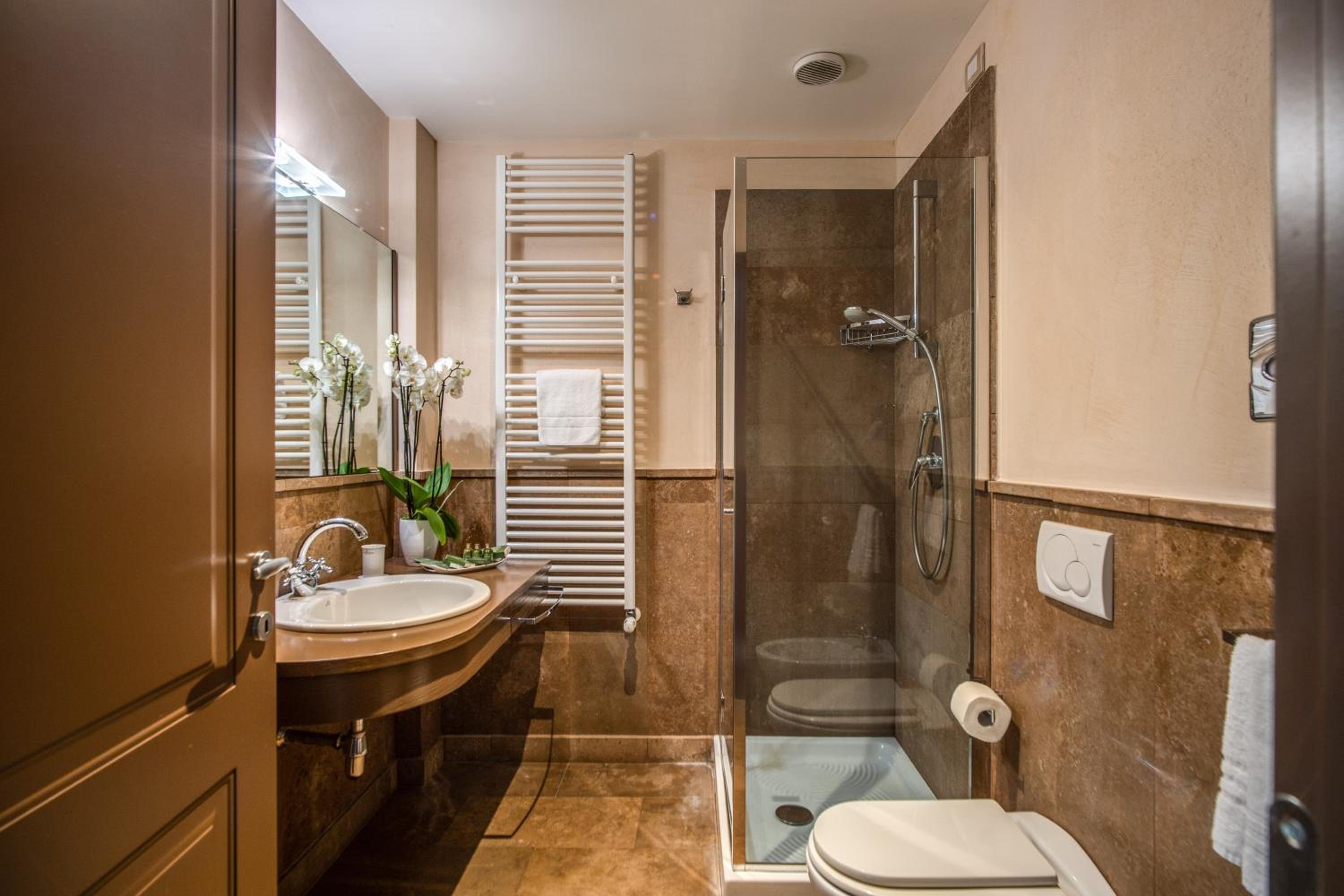 Superior Double Room - Photo 8