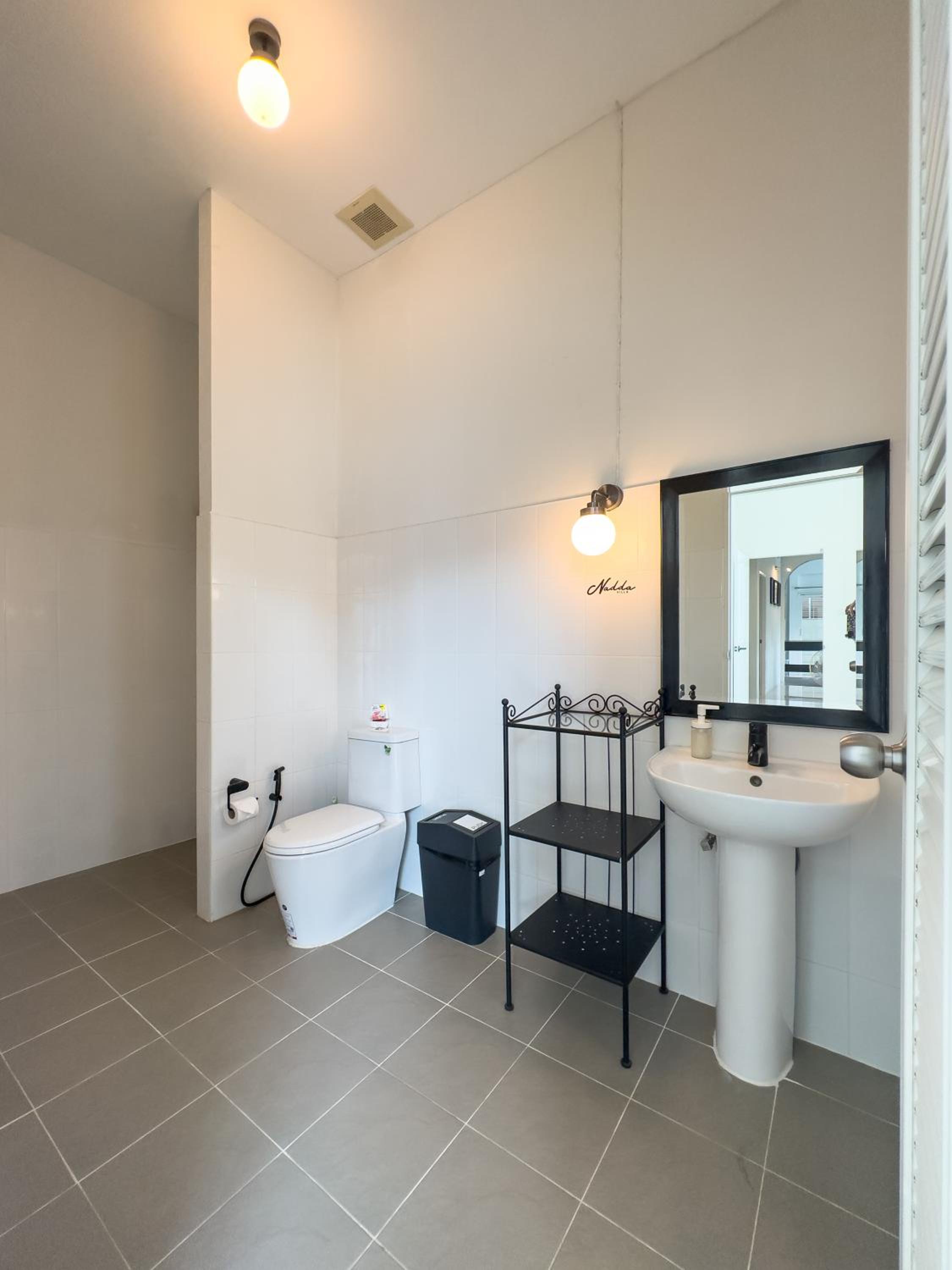 Three-Bedroom Villa - Photo 12