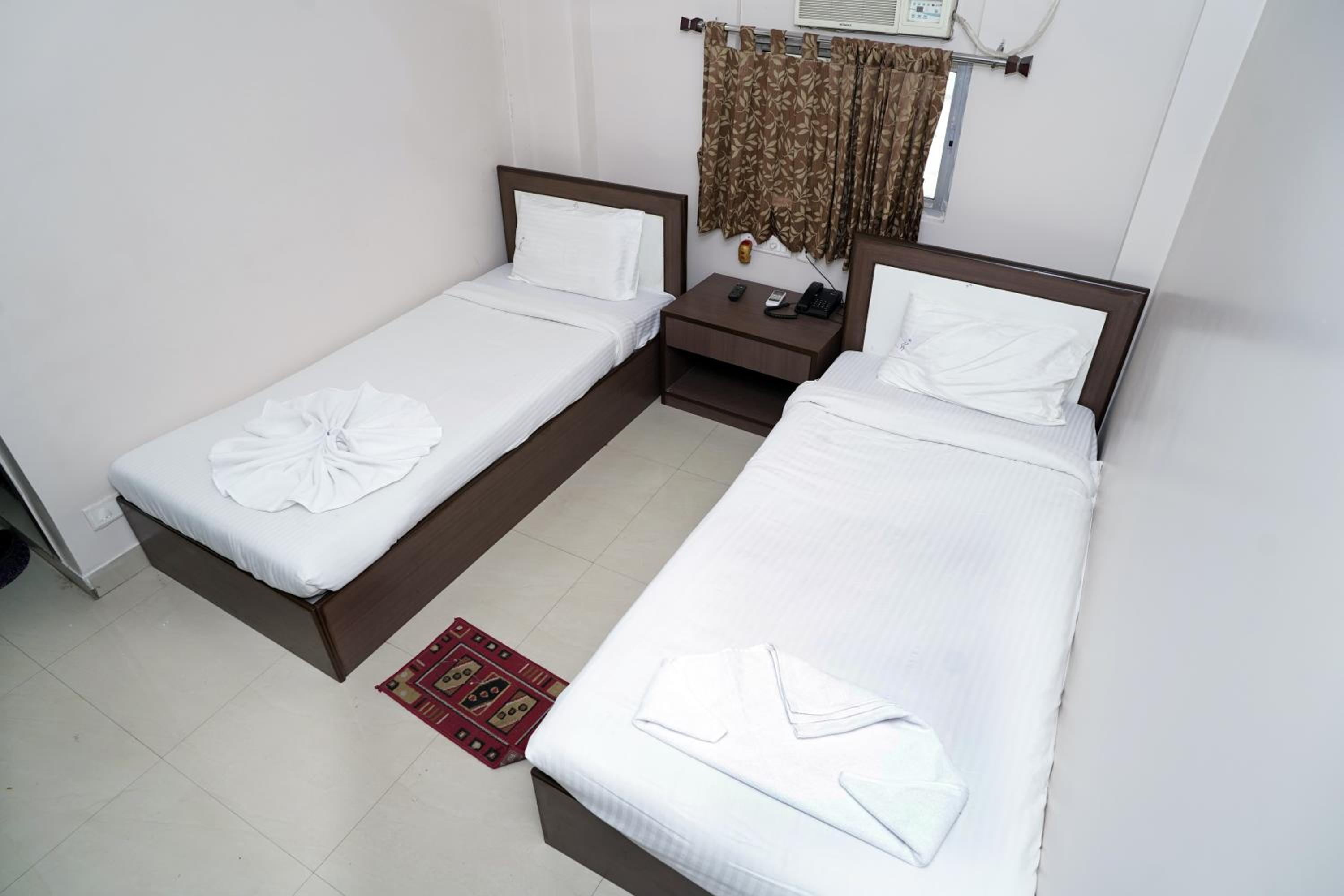 Deluxe Twin Room - Photo 7