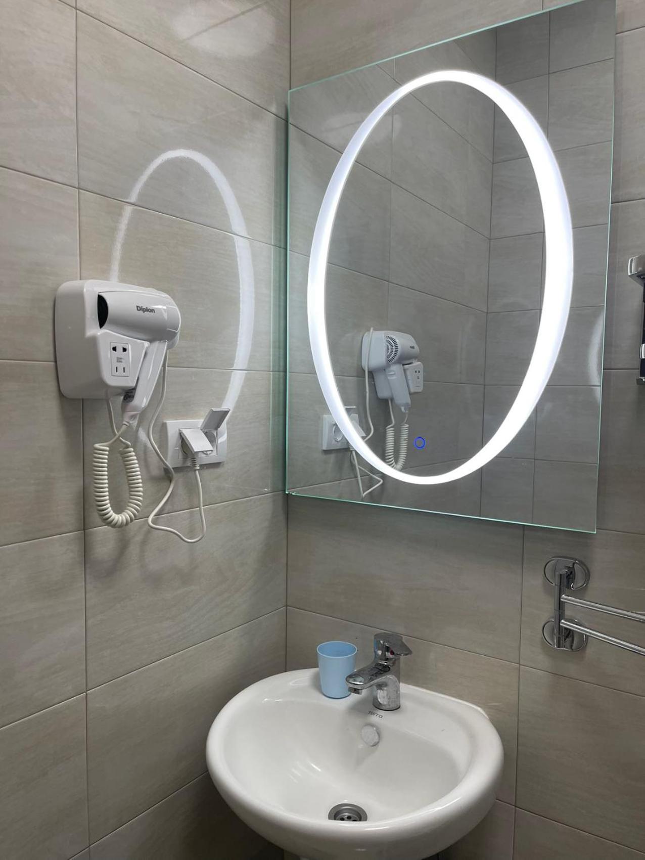 Standard Single Room with Shower photo 3