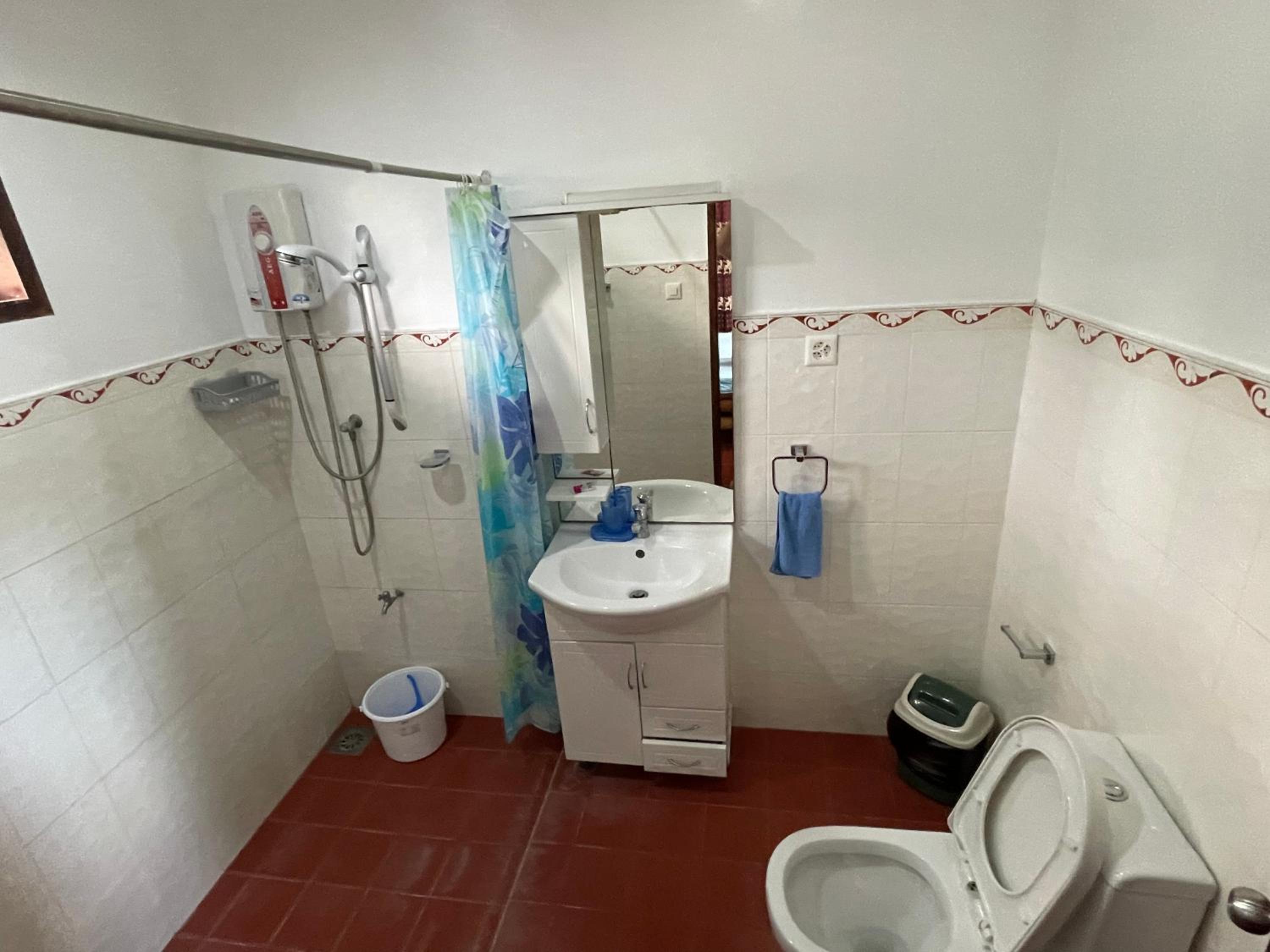 Standard Double Room - Photo 15