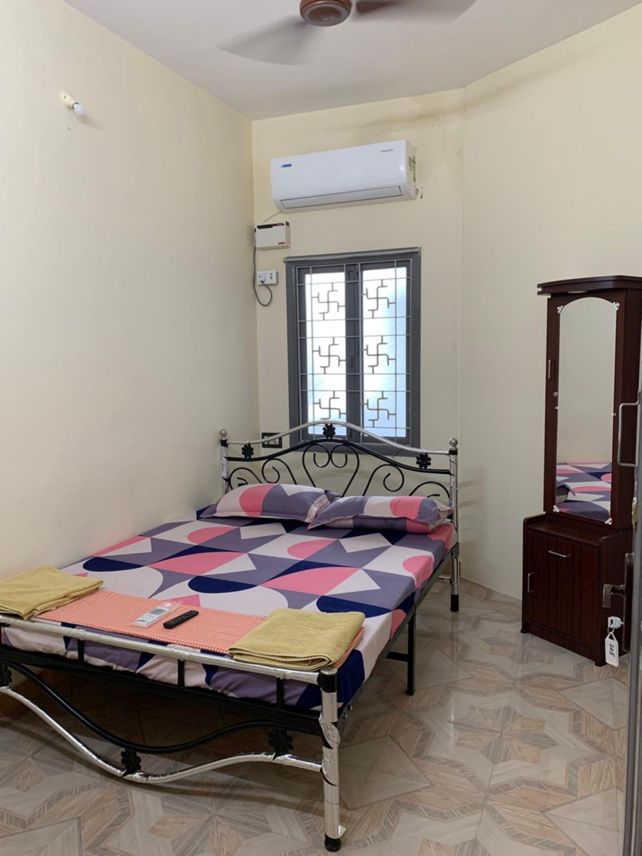 Double Room with Private Bathroom photo 1