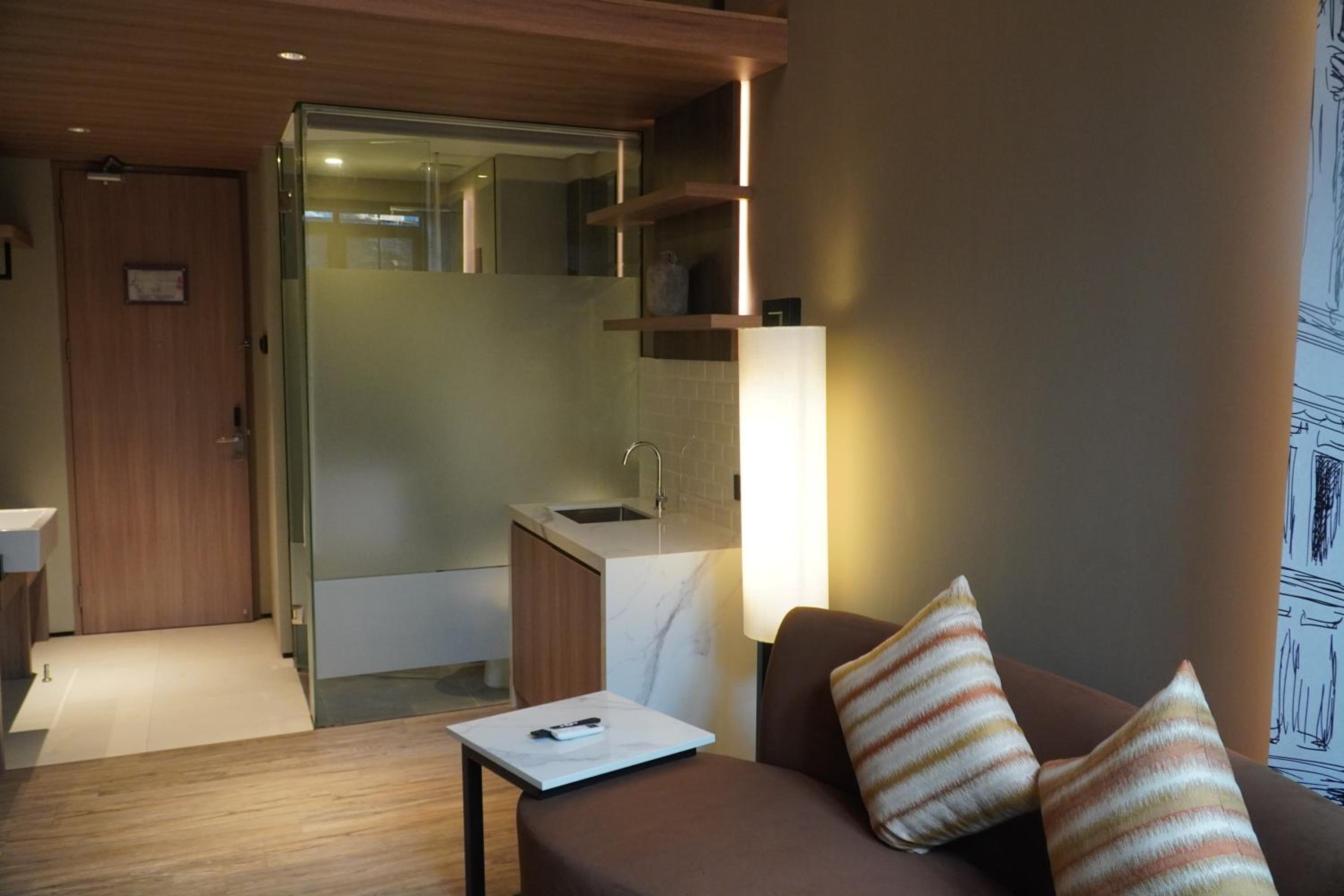 Superior King Room - Photo 5