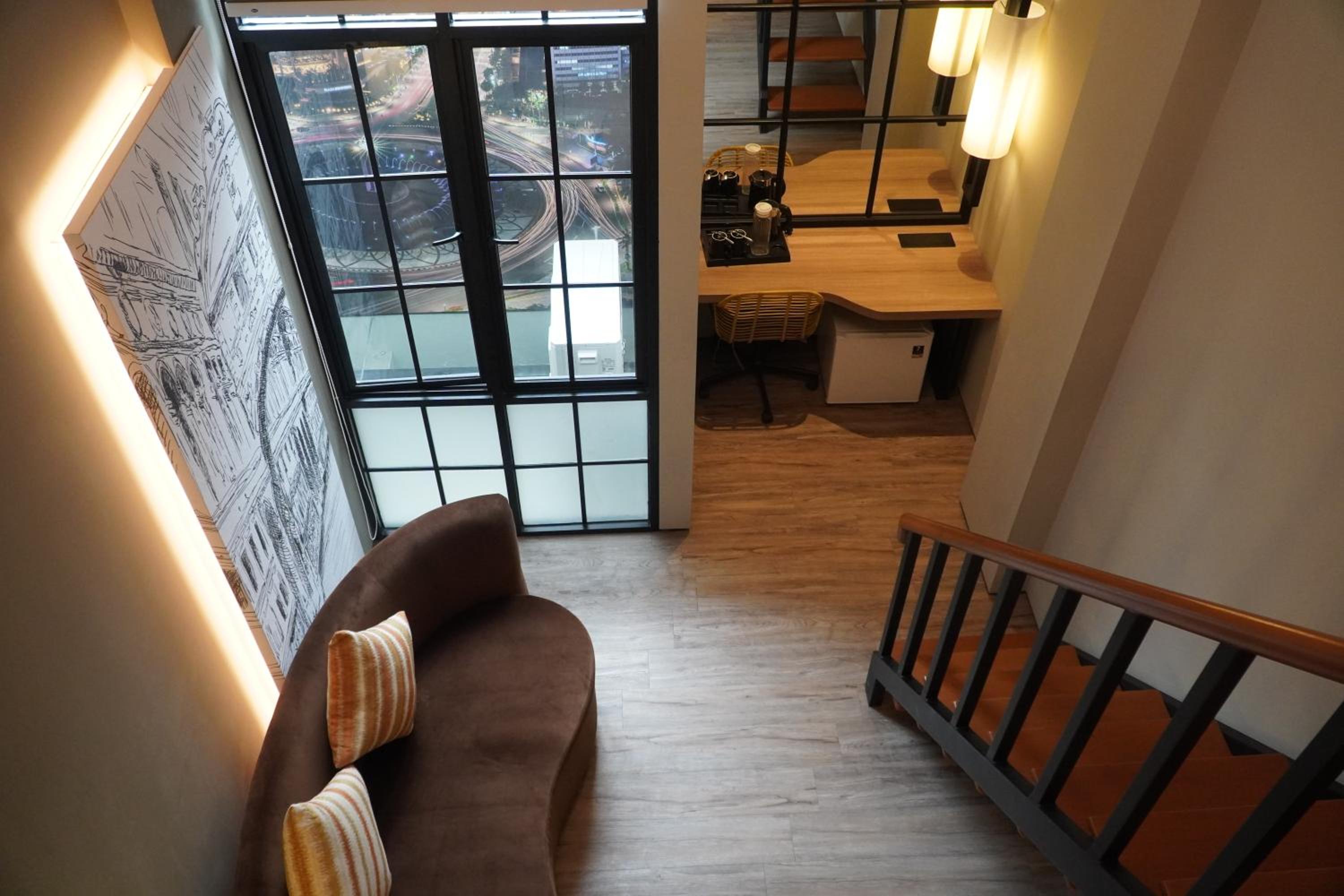 Superior King Room - Photo 4