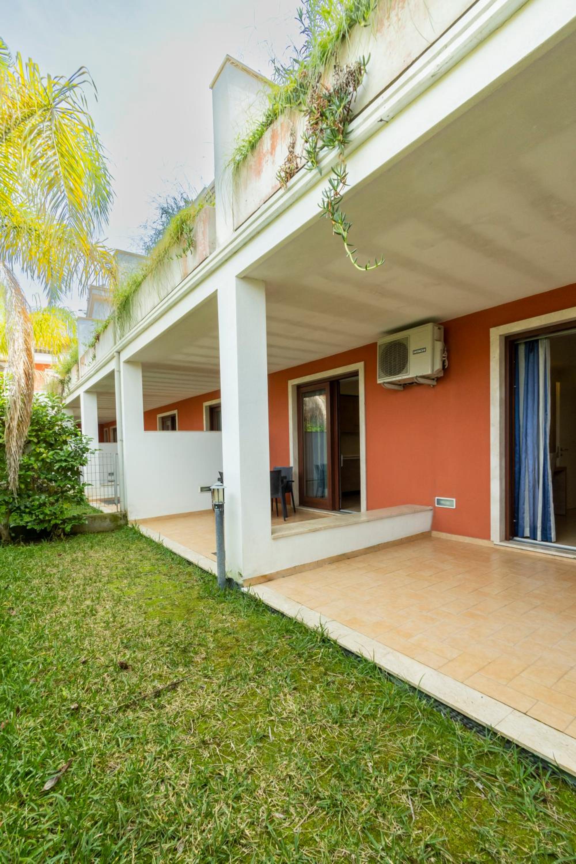Apartment with Patio and Garden View photo 2