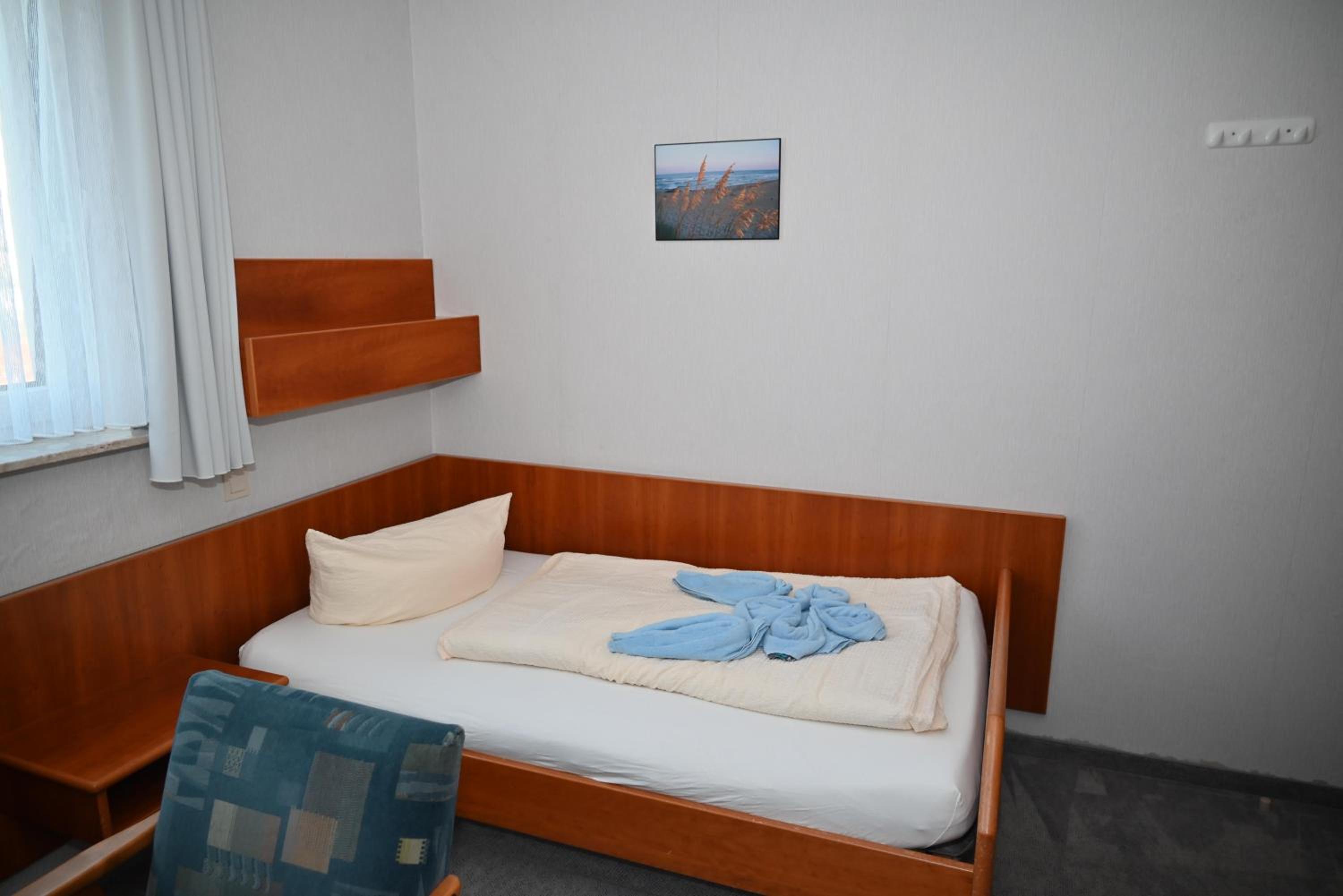 Standard Single Room with Shower